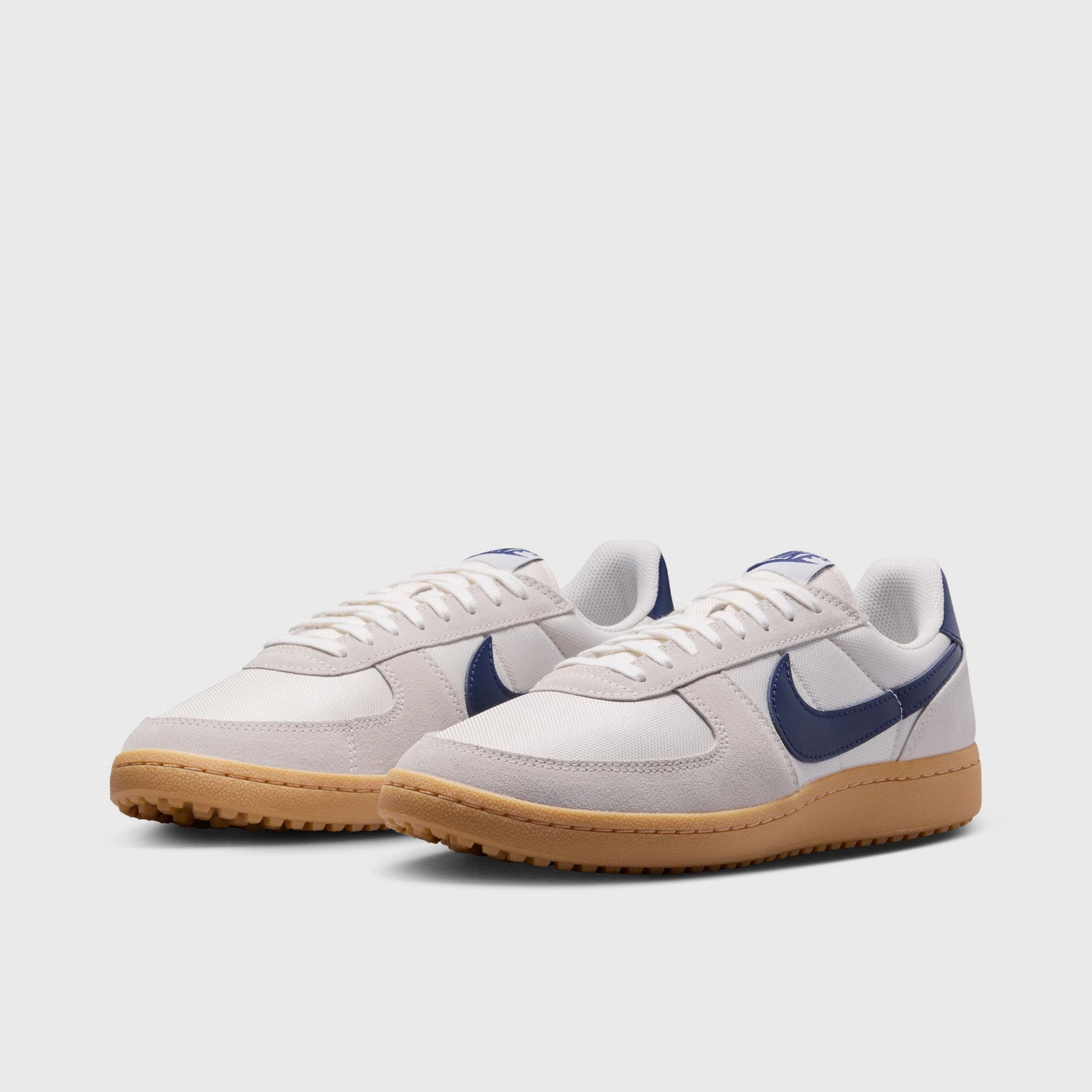 View Stop Nike Field General Pale Ivory / Midnight Navy - Gum Yellow