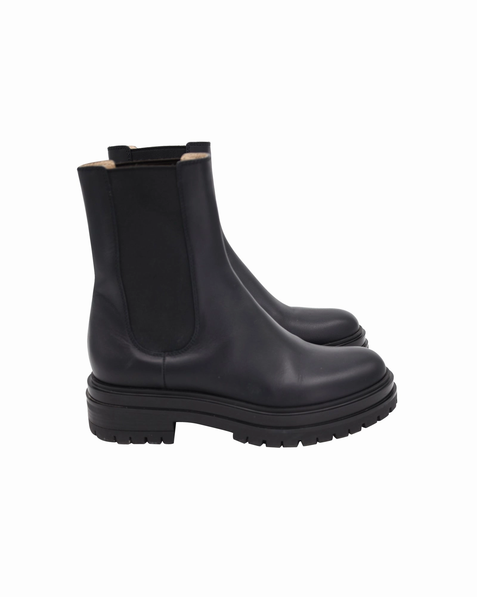 Shock-absorbing Resistant Layer Gianvito Rossi Chester Chelsea Boots in Black Leather