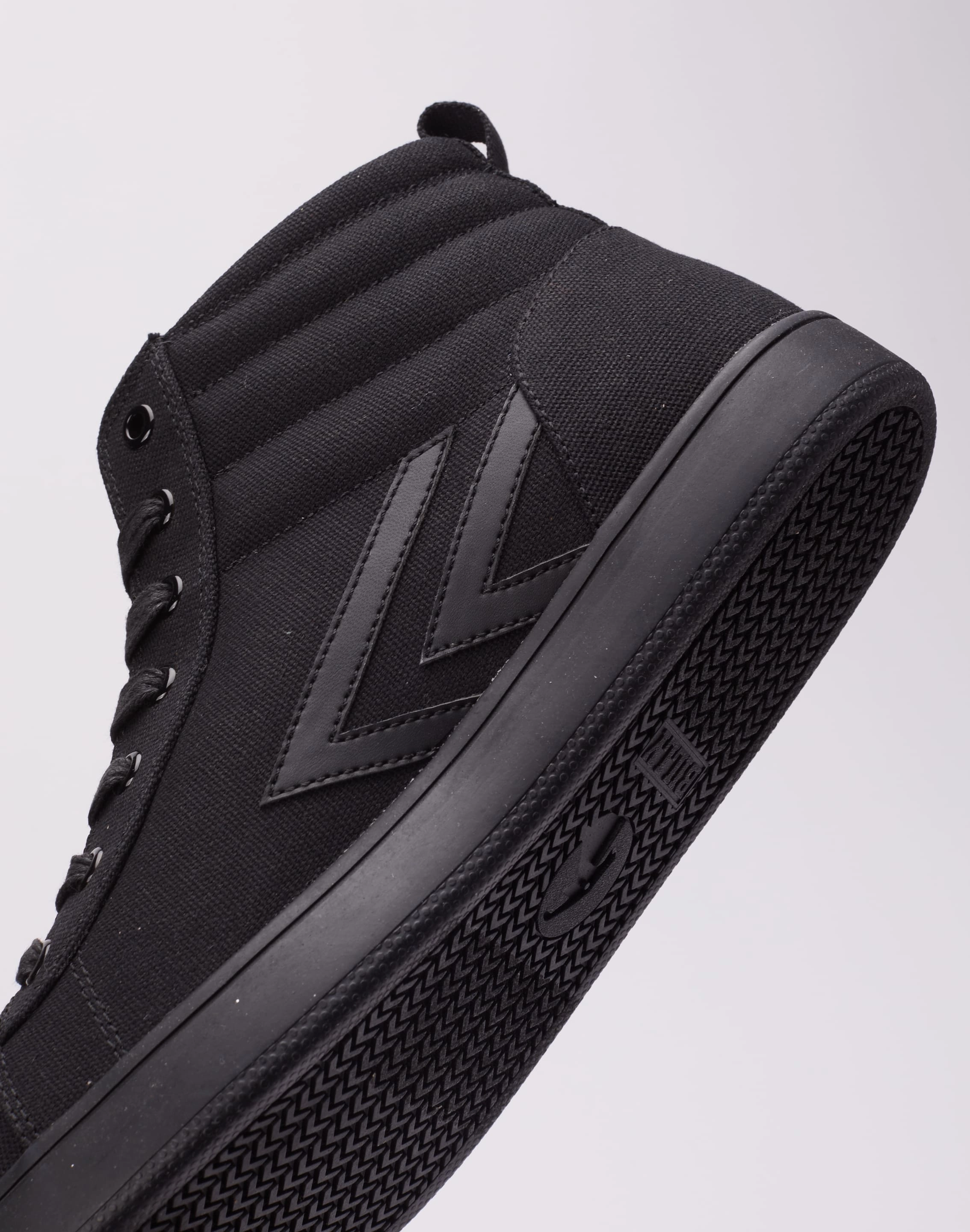 Billy Footwear CS Sneaker High Tops Out And Go Break Pace
