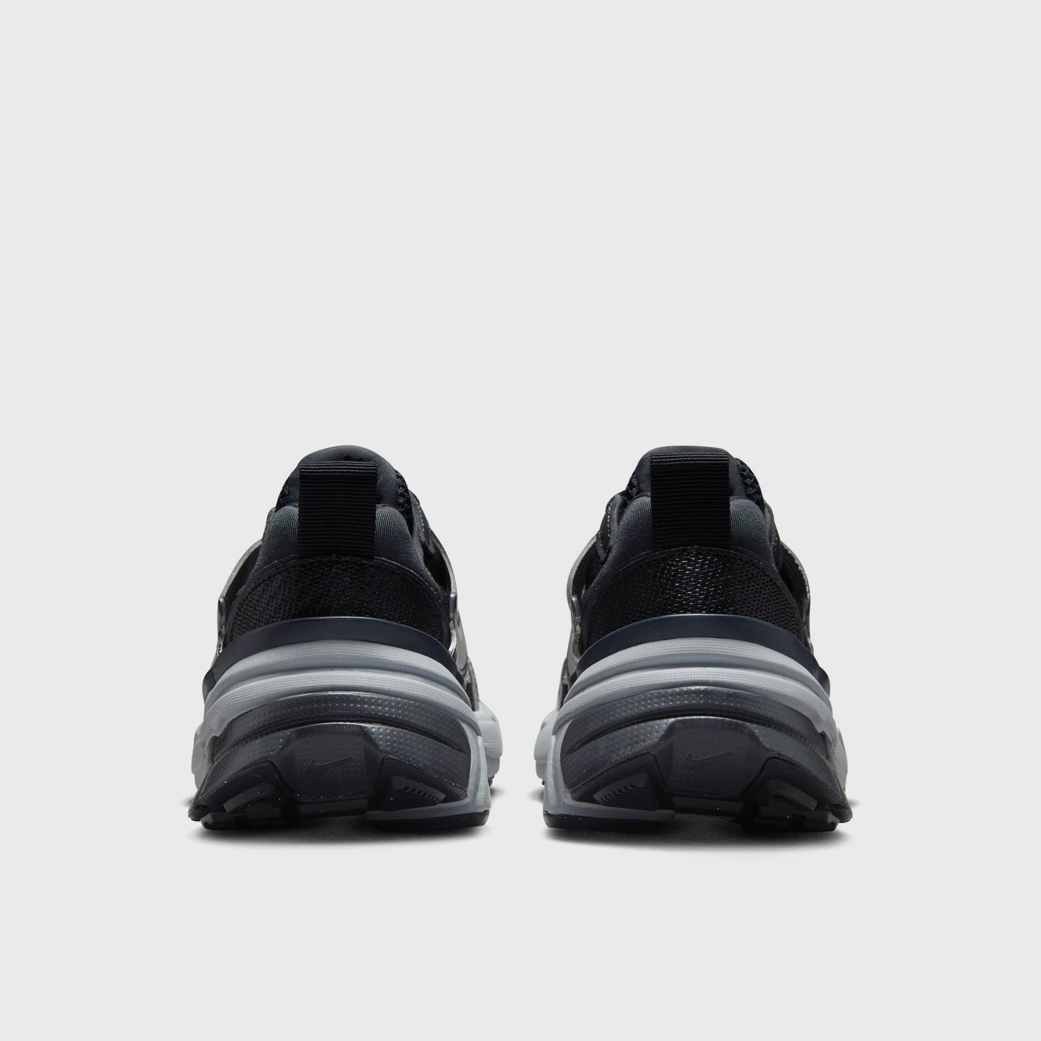 Travel Fit Comfort Blend Nike Women's V2K Run Black / Metallic Silver - Anthracite