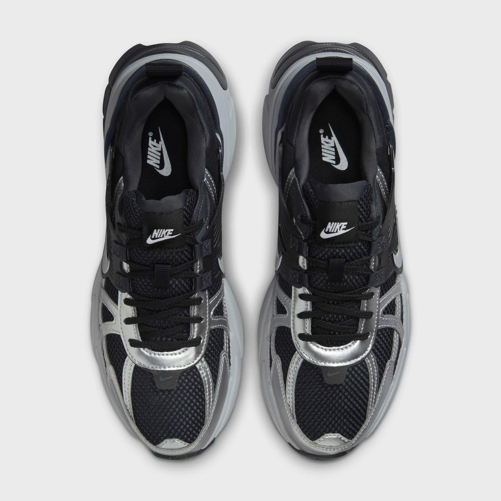 Nike Women's V2K Run Black / Metallic Silver - Anthracite Dry Steps