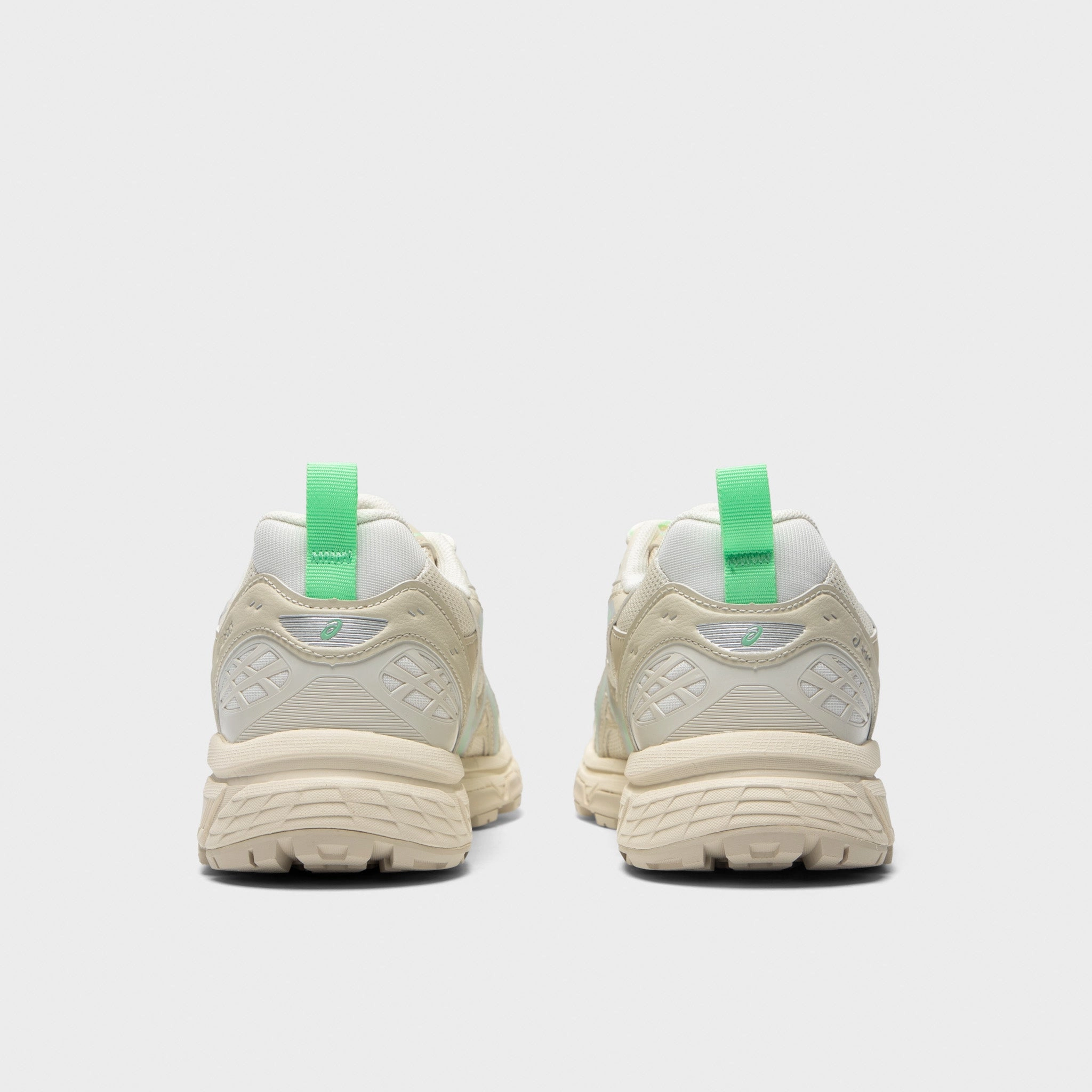 Shock   Absorbing Soft Touch ASICS Gel-NUNOBIKI Cream / Green