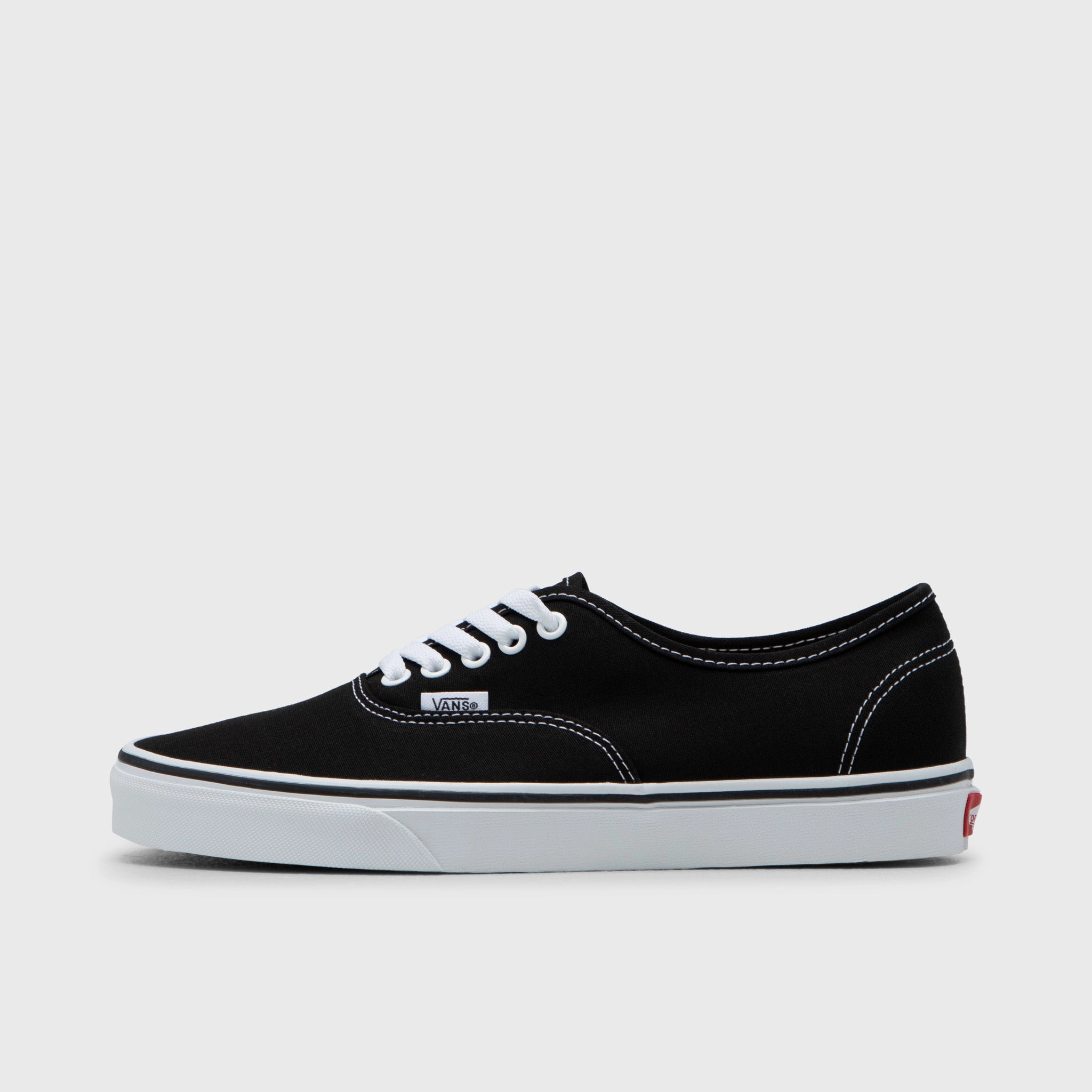 Refined Edge Vans Authentic / Black