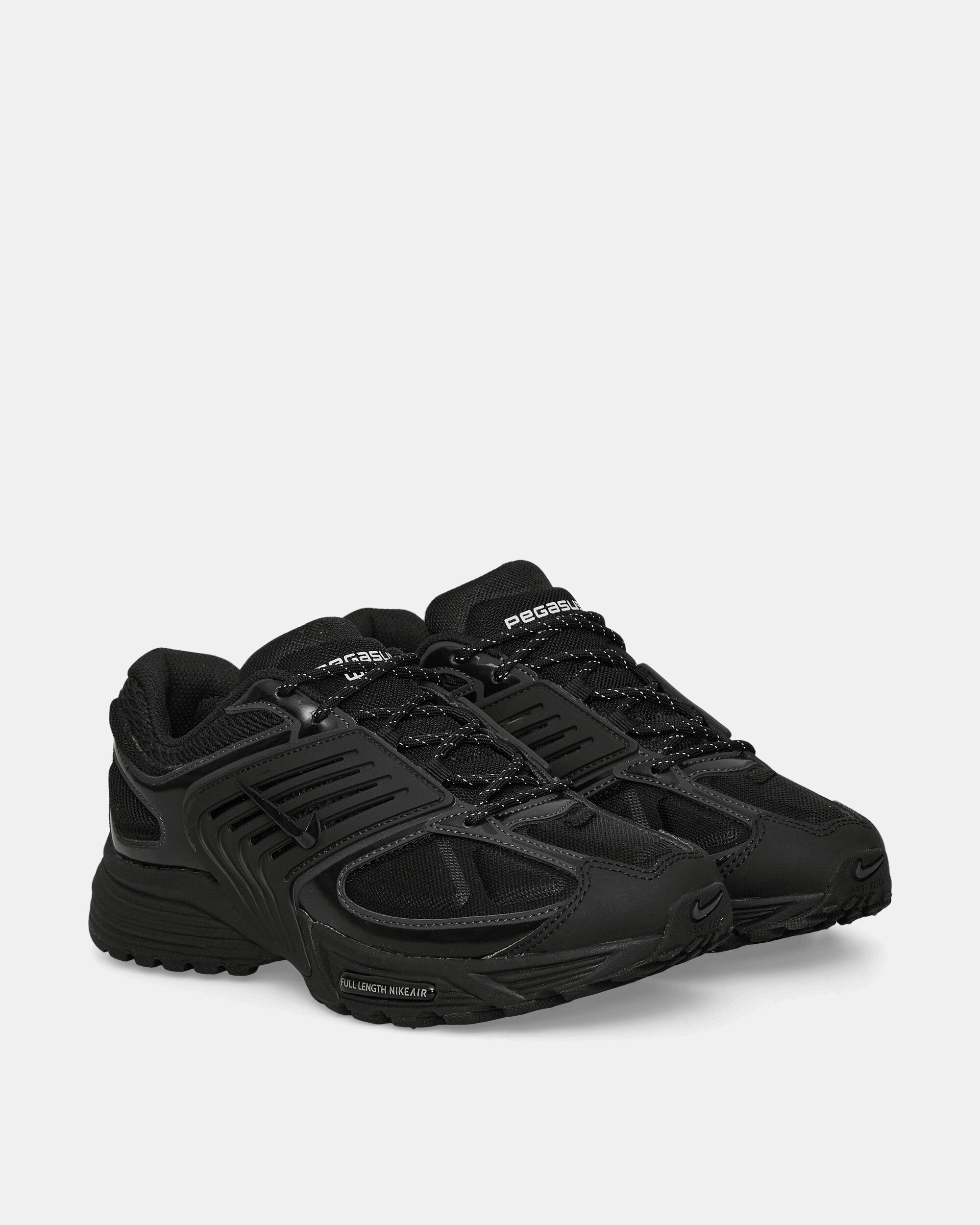 Vibrant Look Air Pegasus Wave Sneakers Black