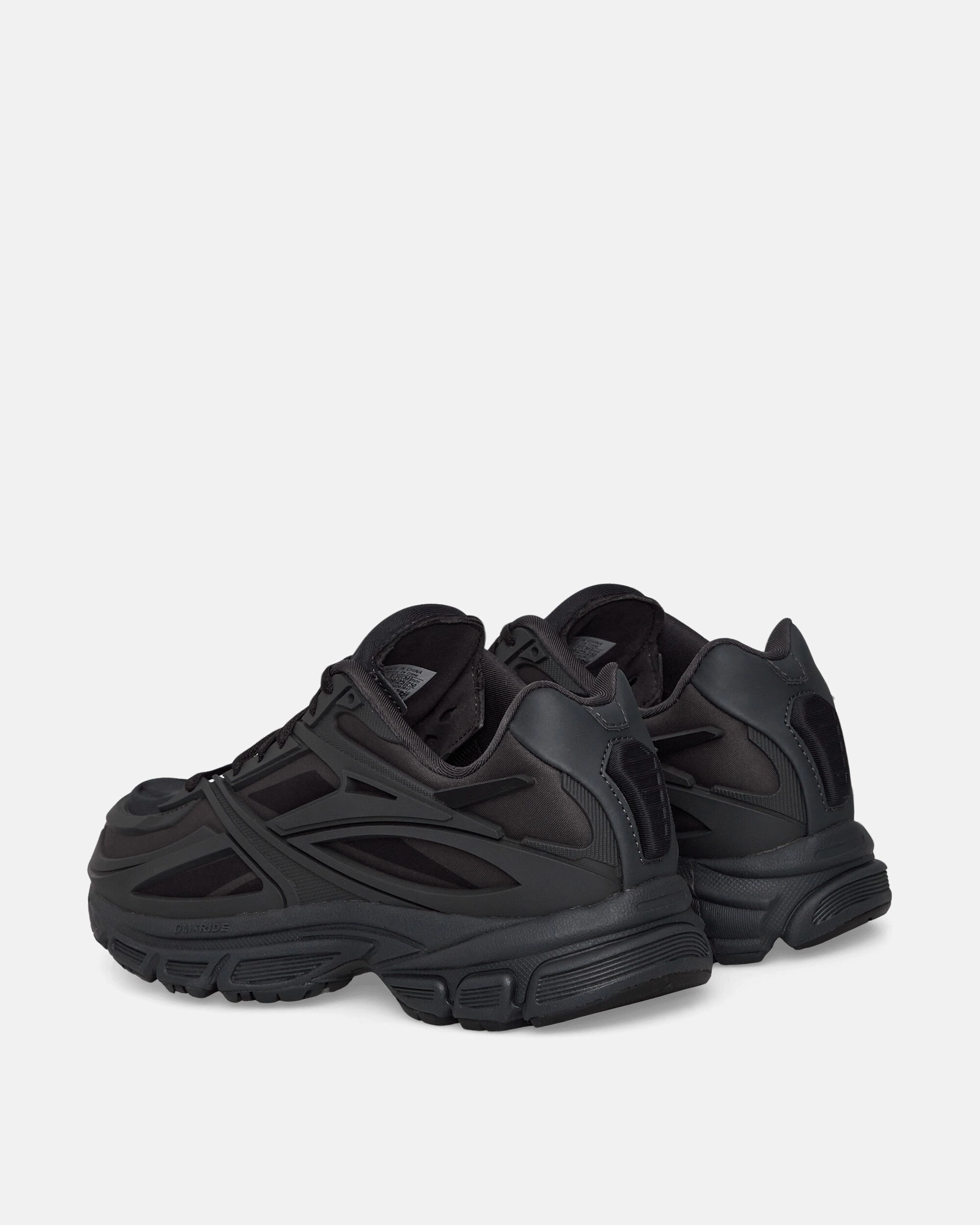 Textured Insole Compression Resistant Foam Premier Road Modern Sneakers Core Black