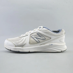 running in a glass bridge area shoes NEW BALANCE 496 V3