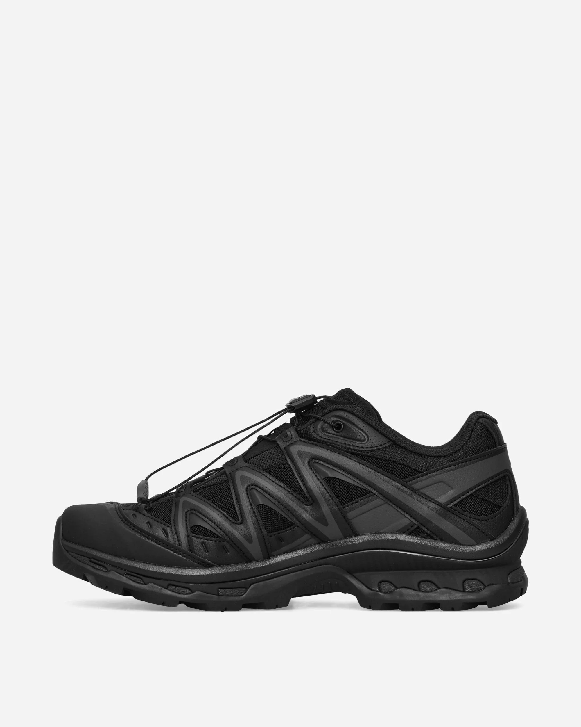XT-QUEST Sneakers Black / Phantom Sleek Silhouette
