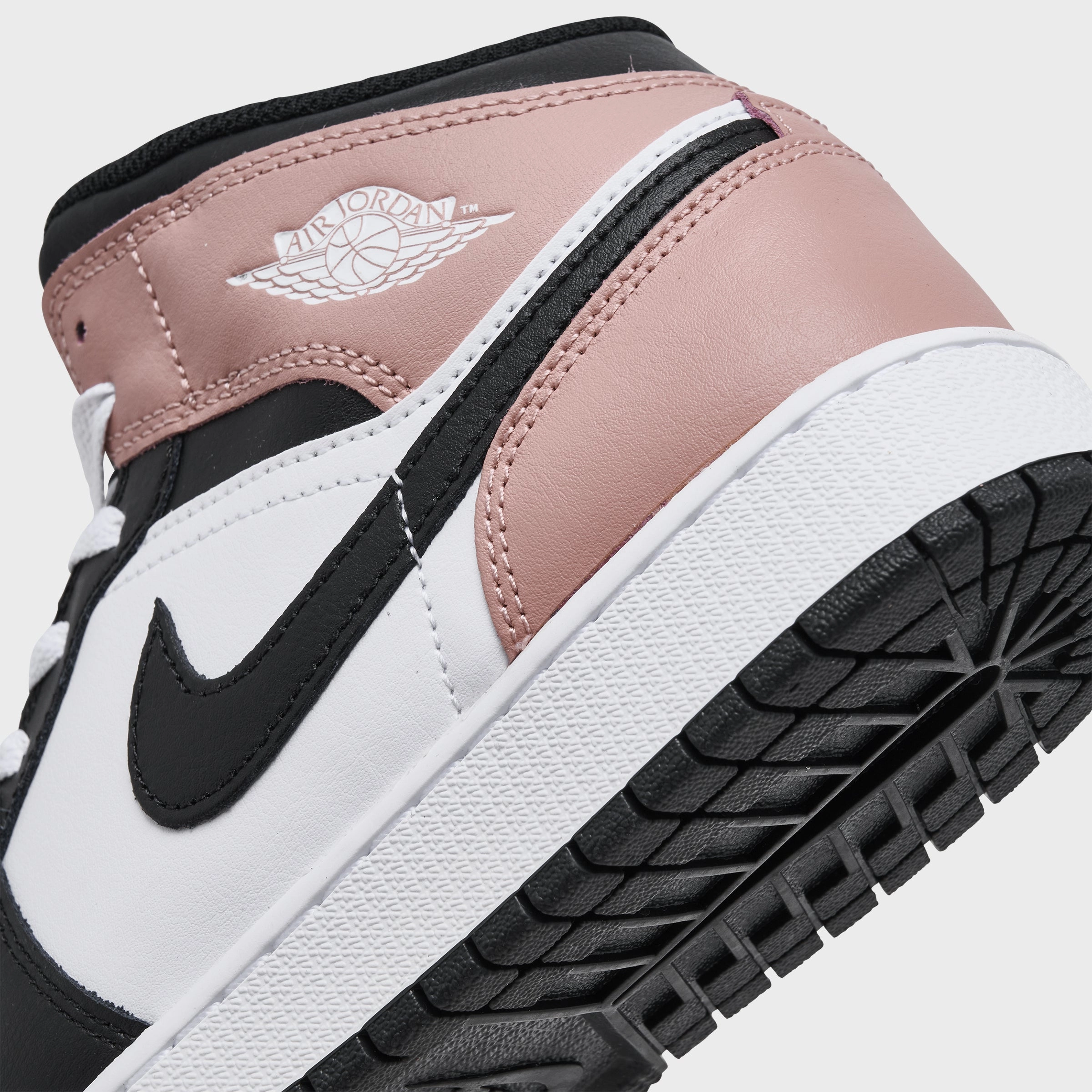 Jordan 1 Mid GS White / Black - Rust Pink Enhanced arch support Stretchable Upper