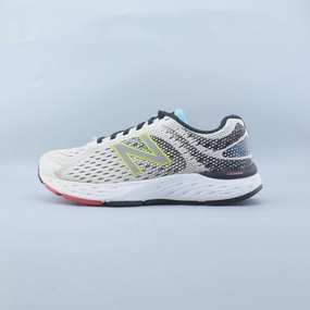 snug fit shoes health - improvement running shoe objective NEW BALANCE 680V6