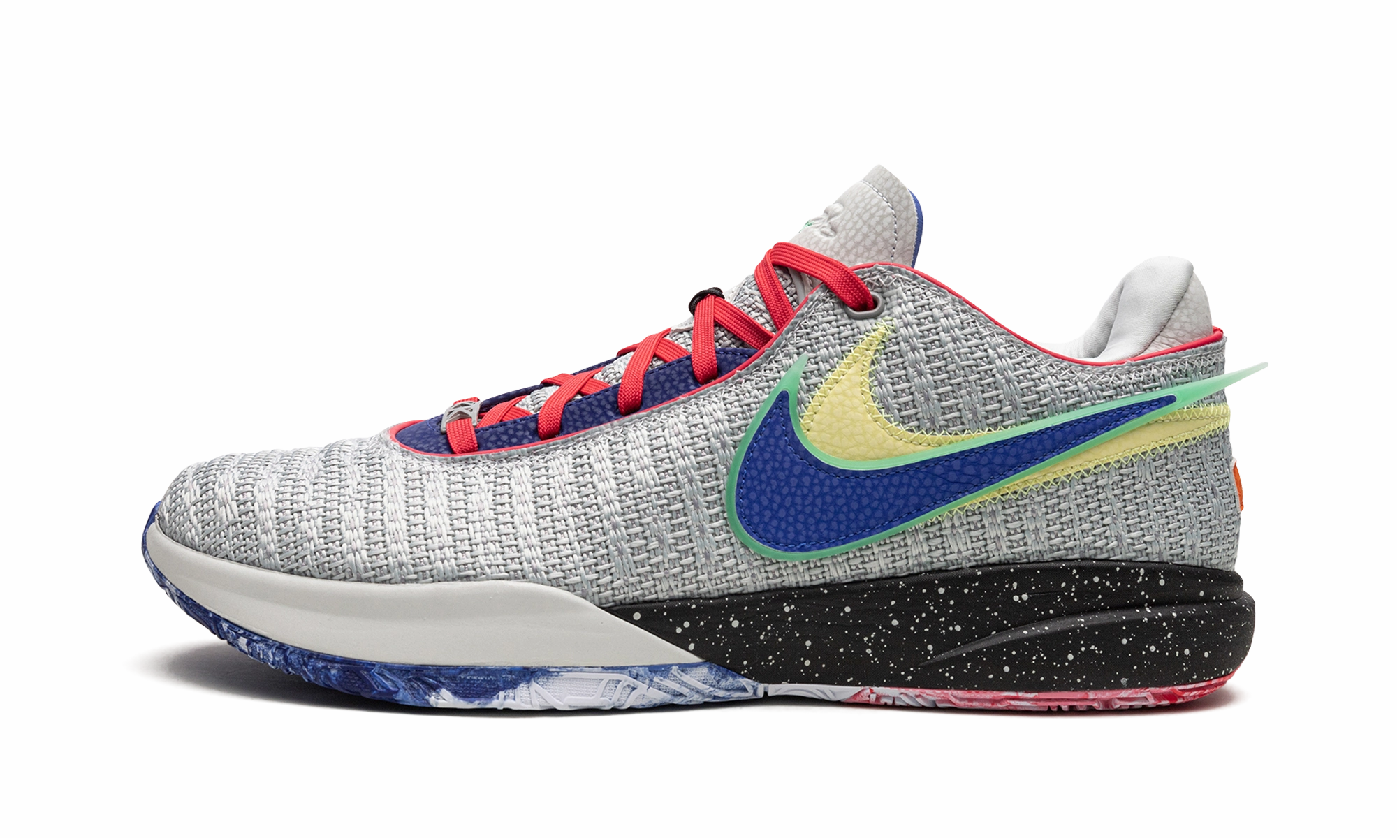 Heat Resistant Materials LeBron 20 "Nike Lifer"