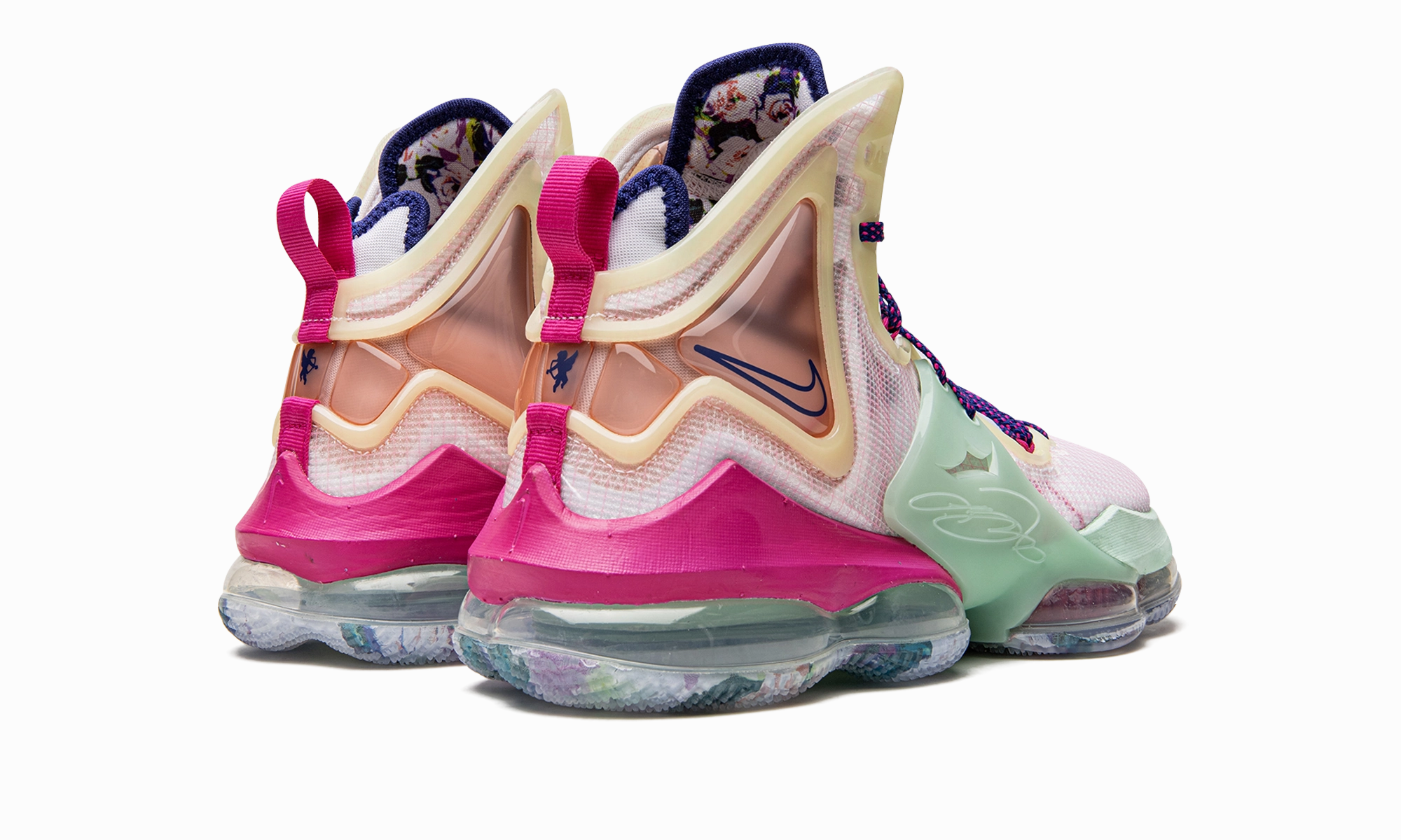 Thermal Regulating Lining Responsive Bounce Pro LeBron 19 "Valentine's Day"