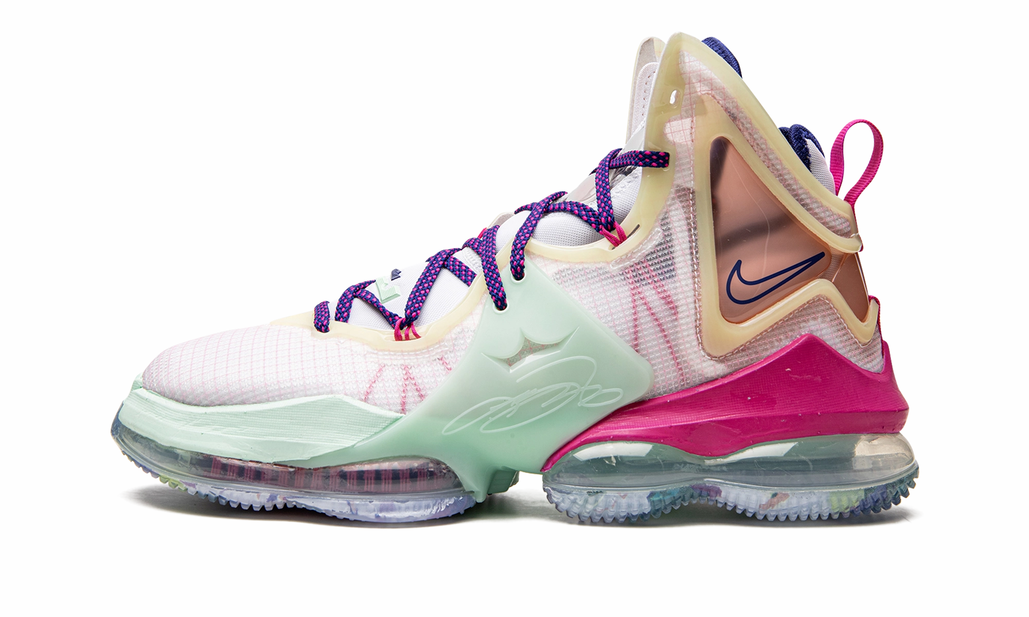 LeBron 19 "Valentine's Day" Trail Running Lace Up Design