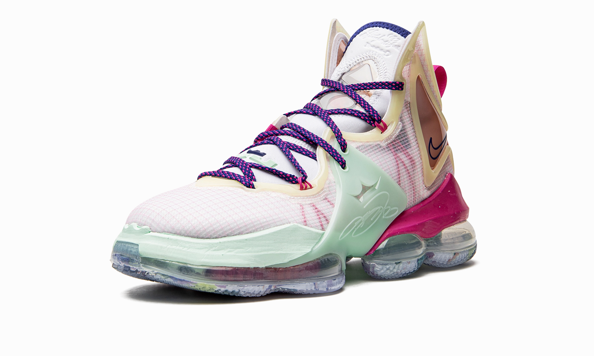 LeBron 19 "Valentine's Day" Dorsal Support