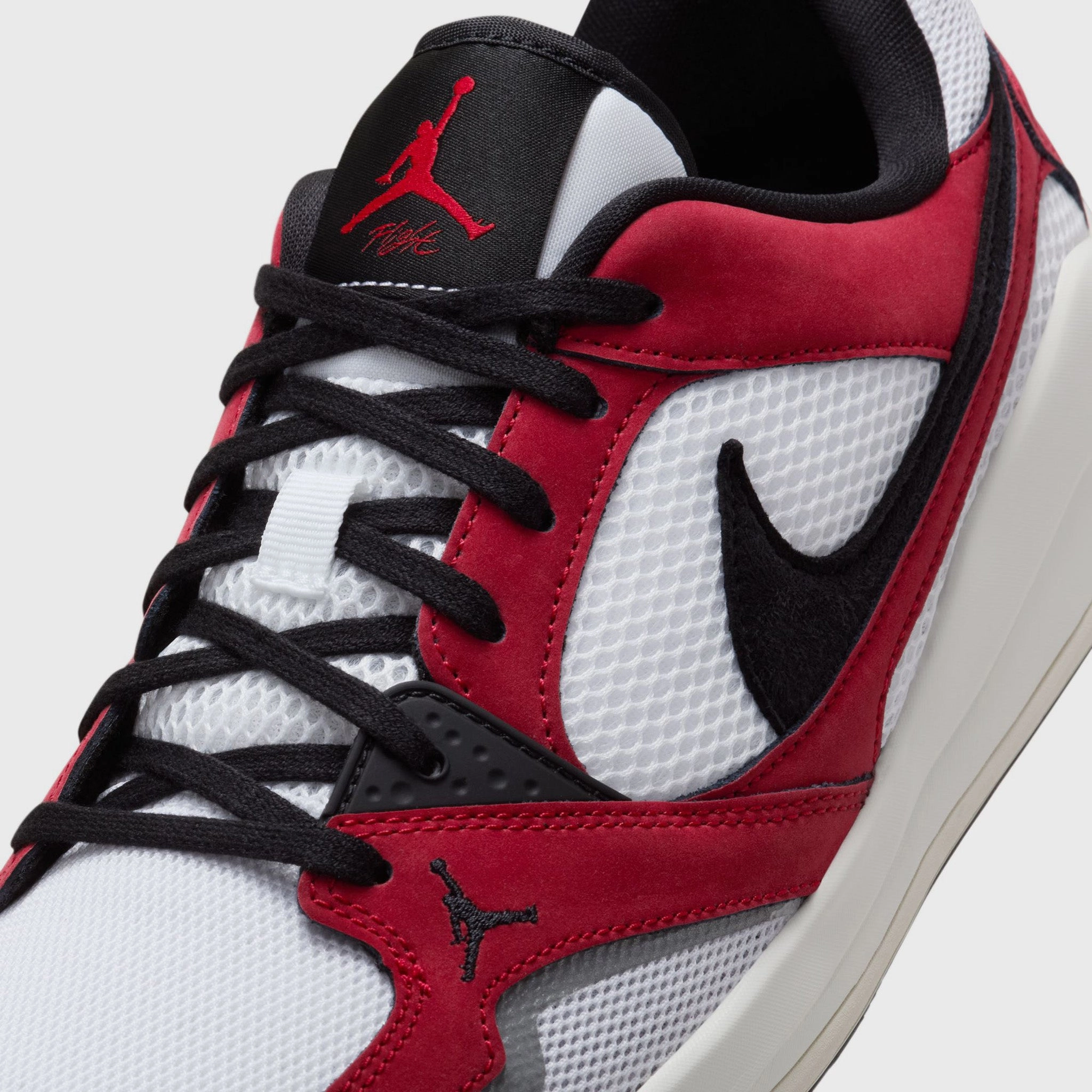 Energy Returning Foam Lightweight Design Jordan CMFT Era White / Black - Varsity Red