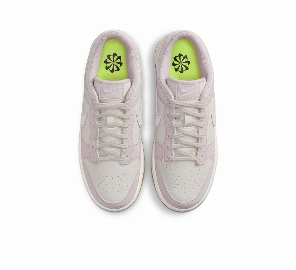Women's Nike Dunk Low Premium Next Nature Thermal Insulation Layer