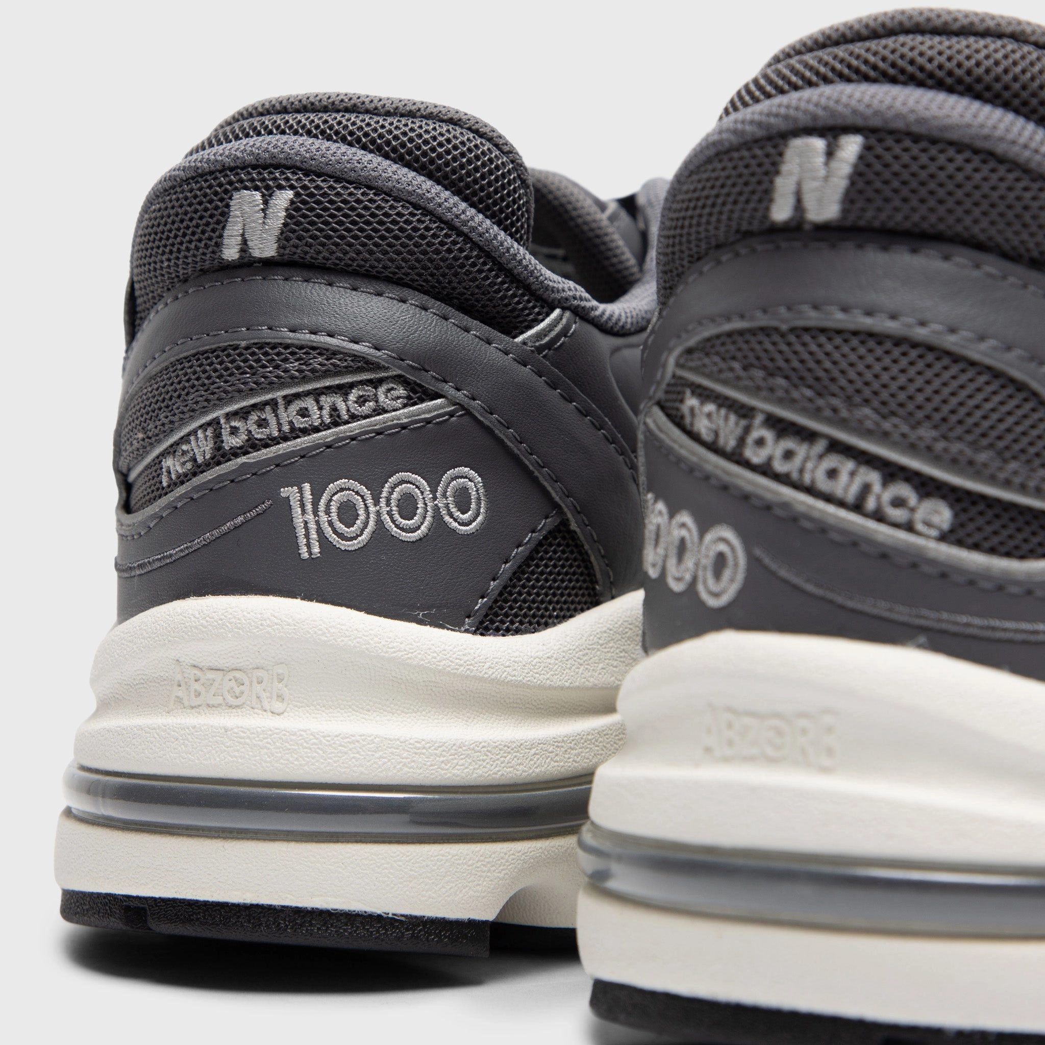 soft - touch - comfortability shoes New Balance M1000 Grey / White