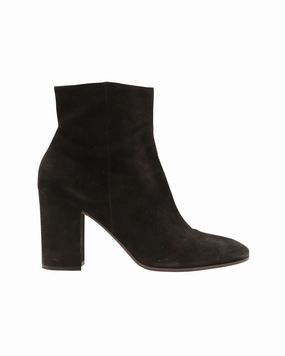 Protective Finish Comfort Seeker Gianvito Rossi Ankle Booties in Black Suede