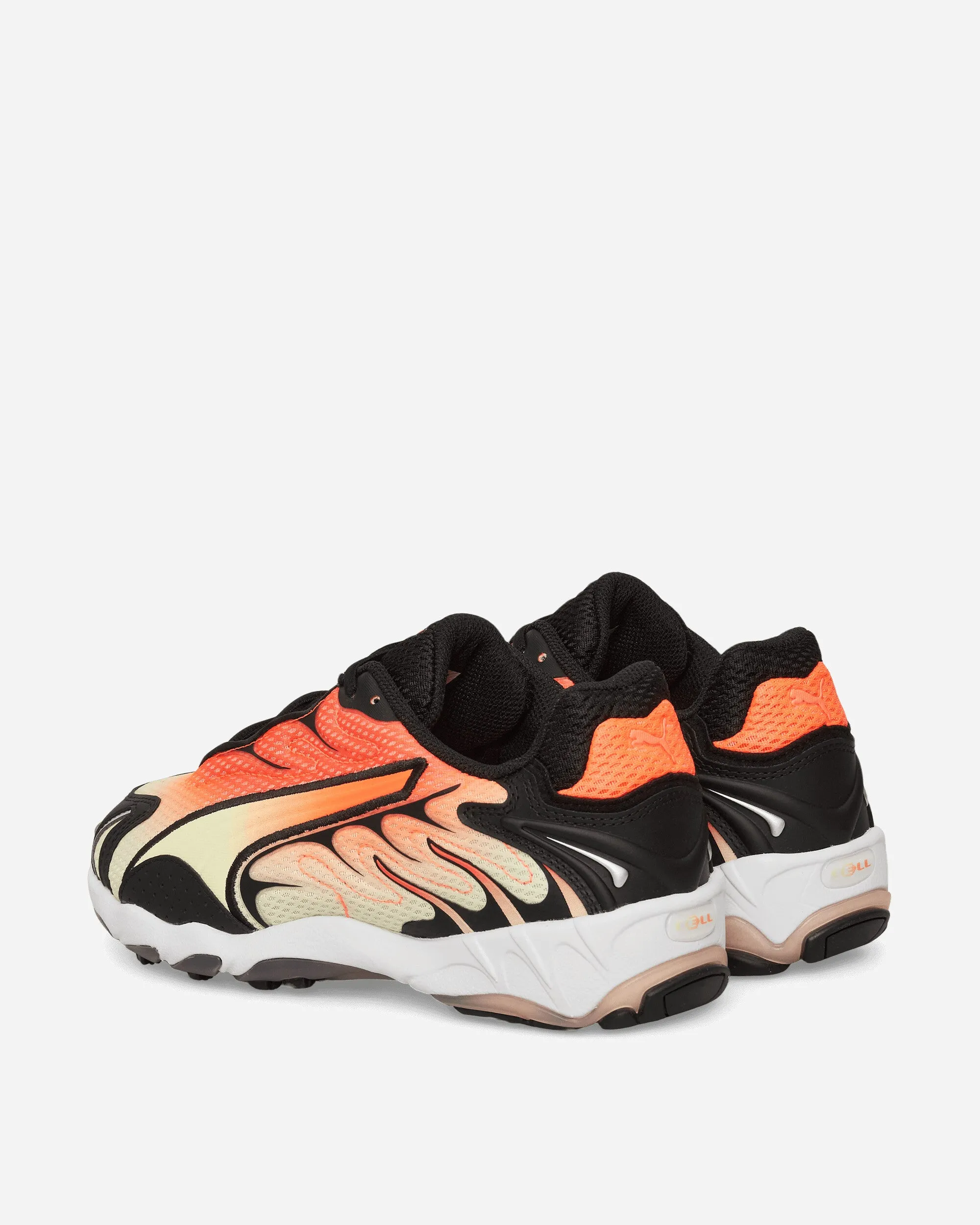 Inhale Sneakers Glowing Red / Black Quiet Step