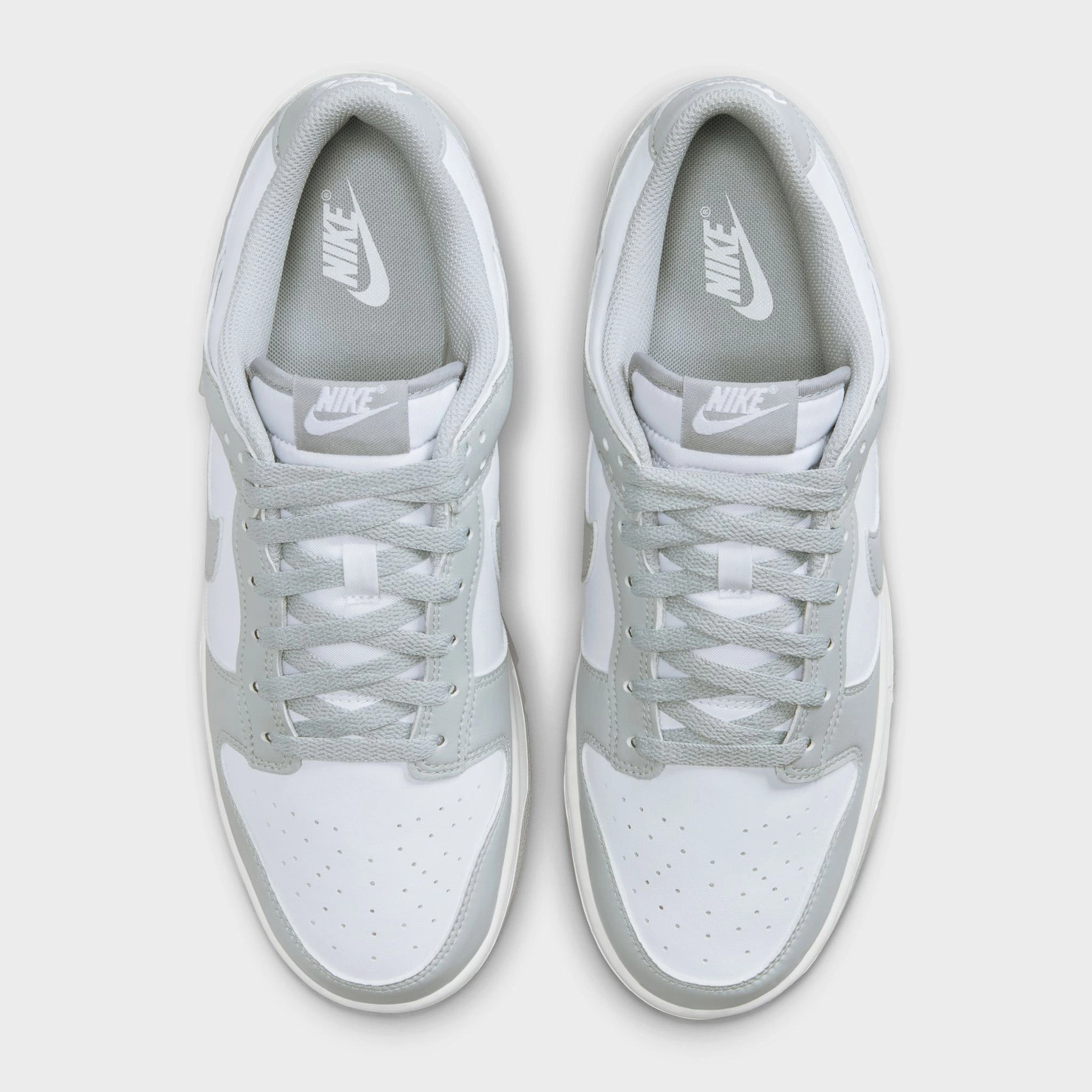 Shock Absorption Technology Multi Directional Flex Grooves Nike Dunk Low Retro White / Light Smoke