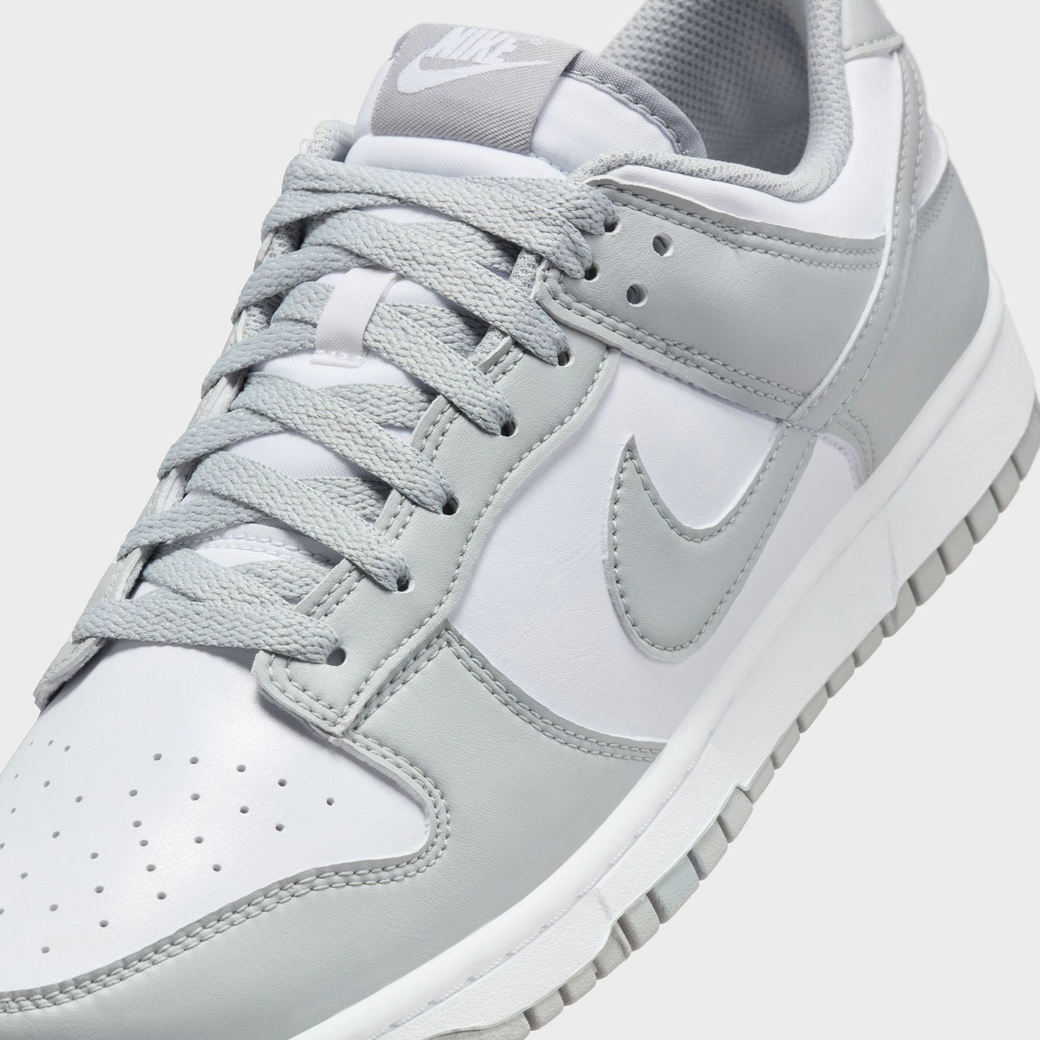 Neutral Stability Platform Nike Dunk Low Retro White / Light Smoke