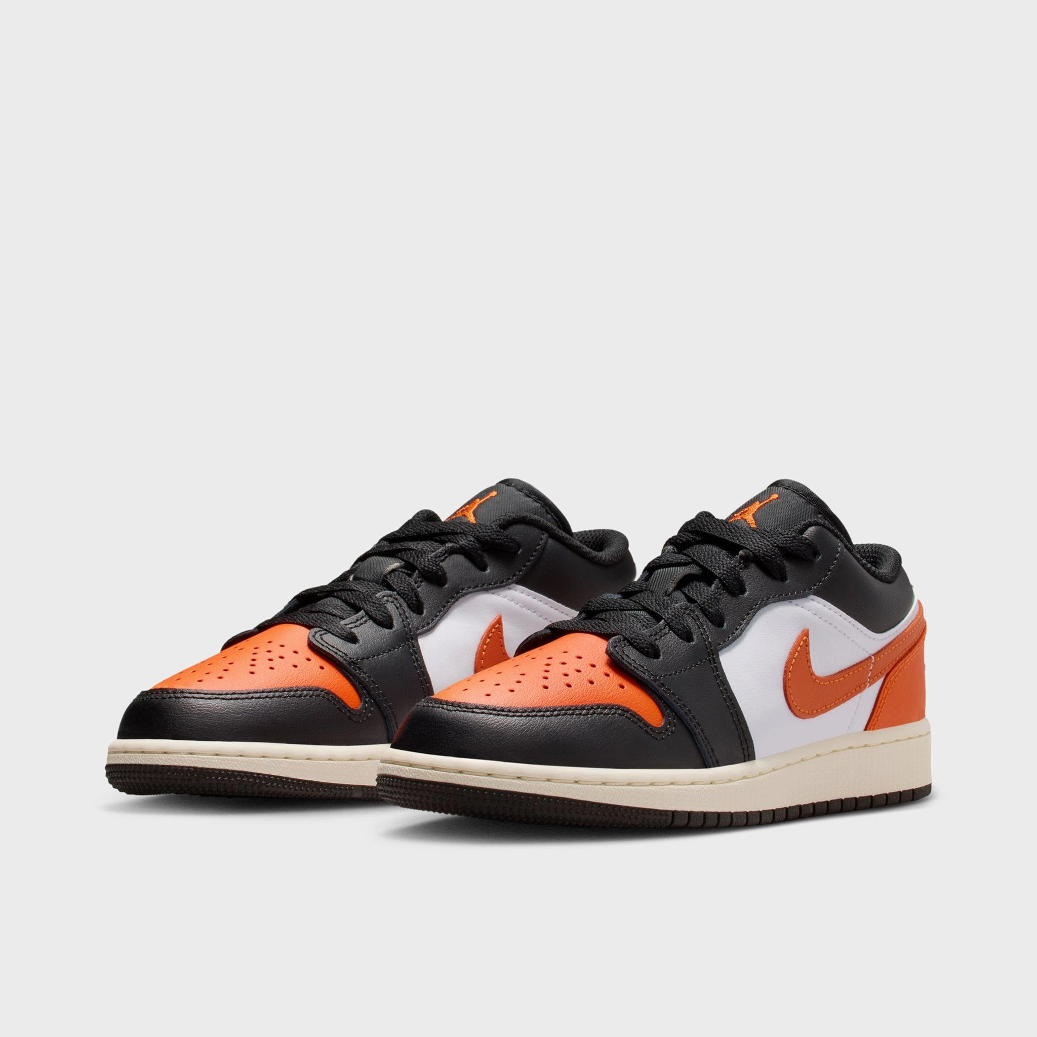 Jordan 1 Low GS Black / Starfish - White Multidirectional Grip