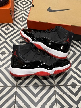 Adaptive Fit Jordan 11 Bred (Taille 46)
