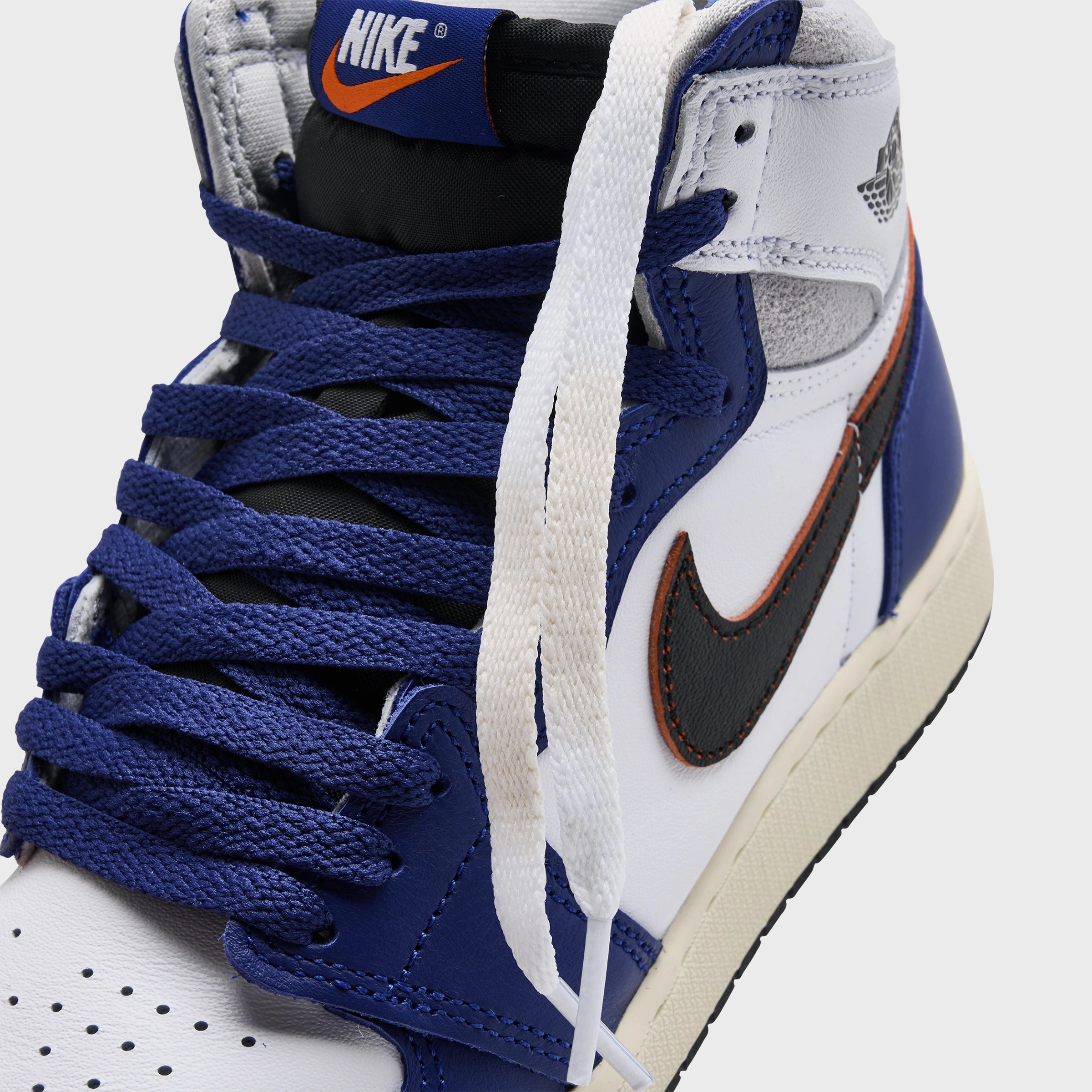 Outdoor Comfort Jordan 1 High OG GS White / Black - Neutral Grey
