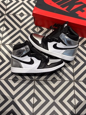 Elastic Collar Padding Weather Ready Jordan 1 High Silver Toe (Taille 40)