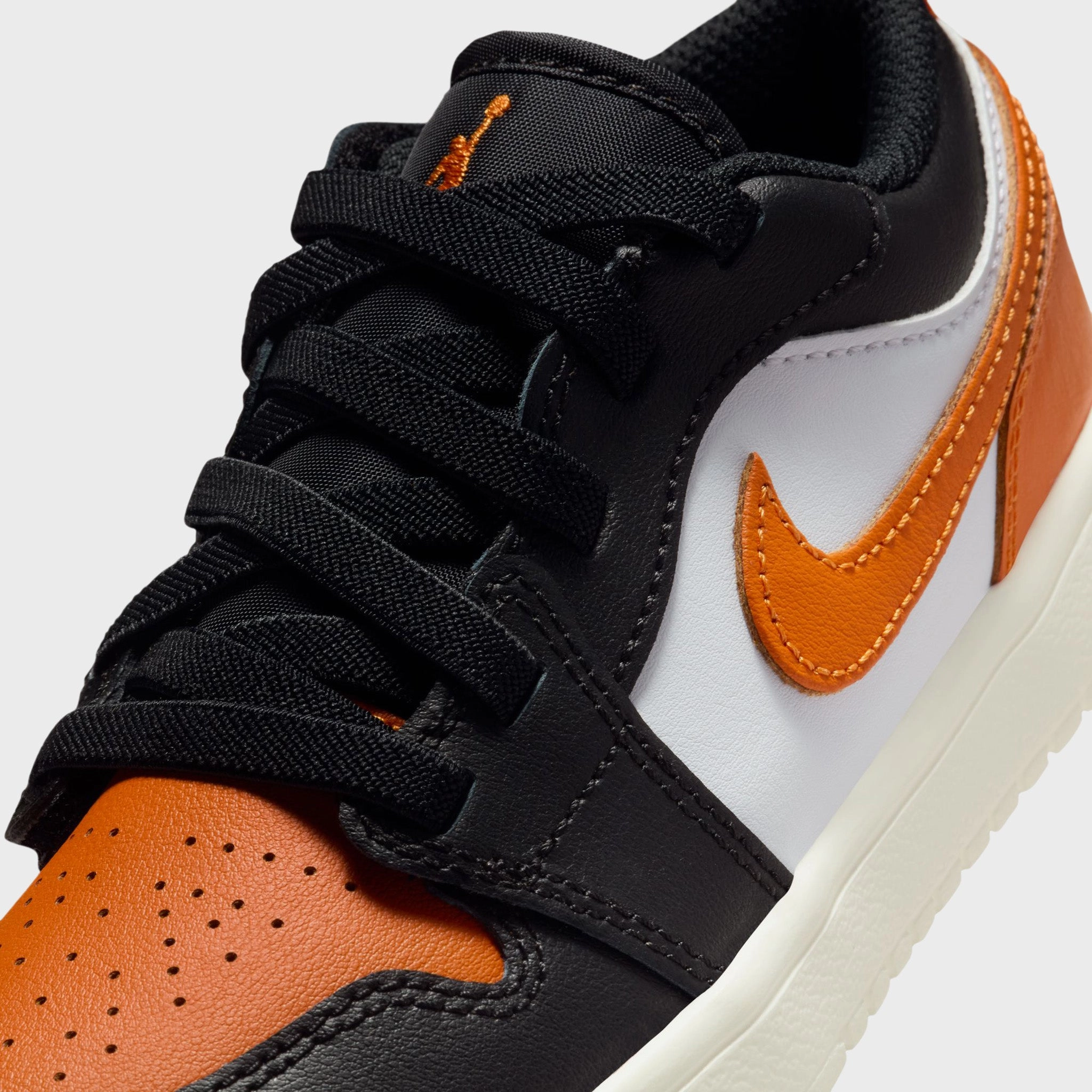 Grip Agility Shoes Zero Delay Jordan 1 Low Alt PS Black / Starfish - White