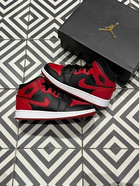 Jordan 1 Mid Bred GS (Taille 36,5) City Hustle Abrasion Resistant Guardrails