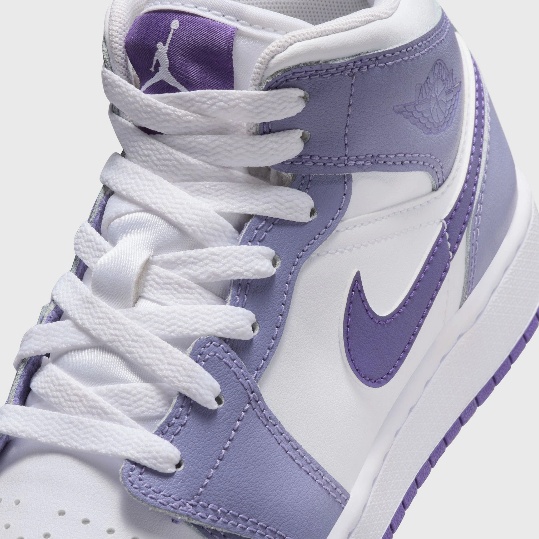 Jordan 1 Mid GS Dusty Amethyst / Court Purple - White Comfort Focused Soft Material