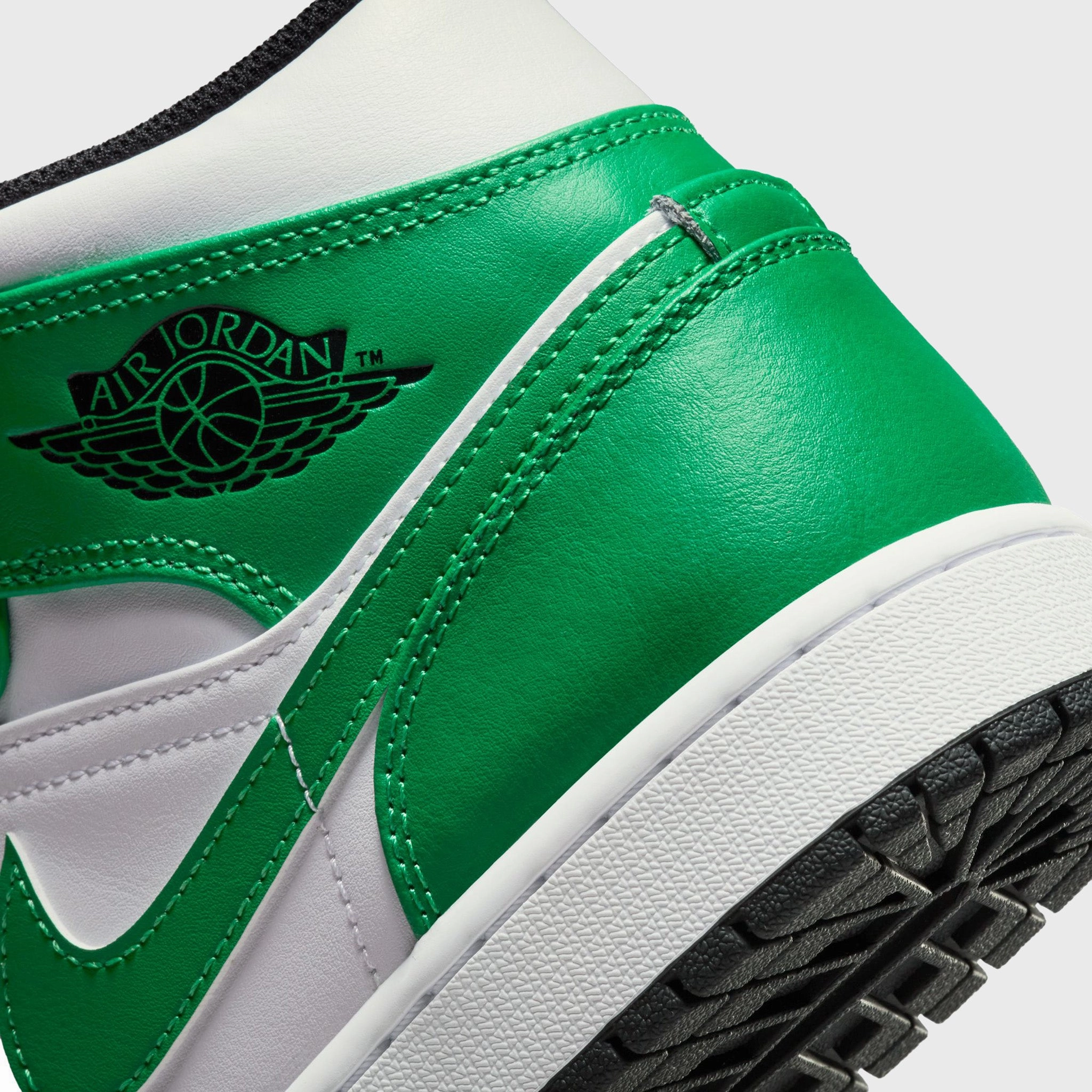 Jordan 1 Mid Lucky Green / Black - White Top Performance