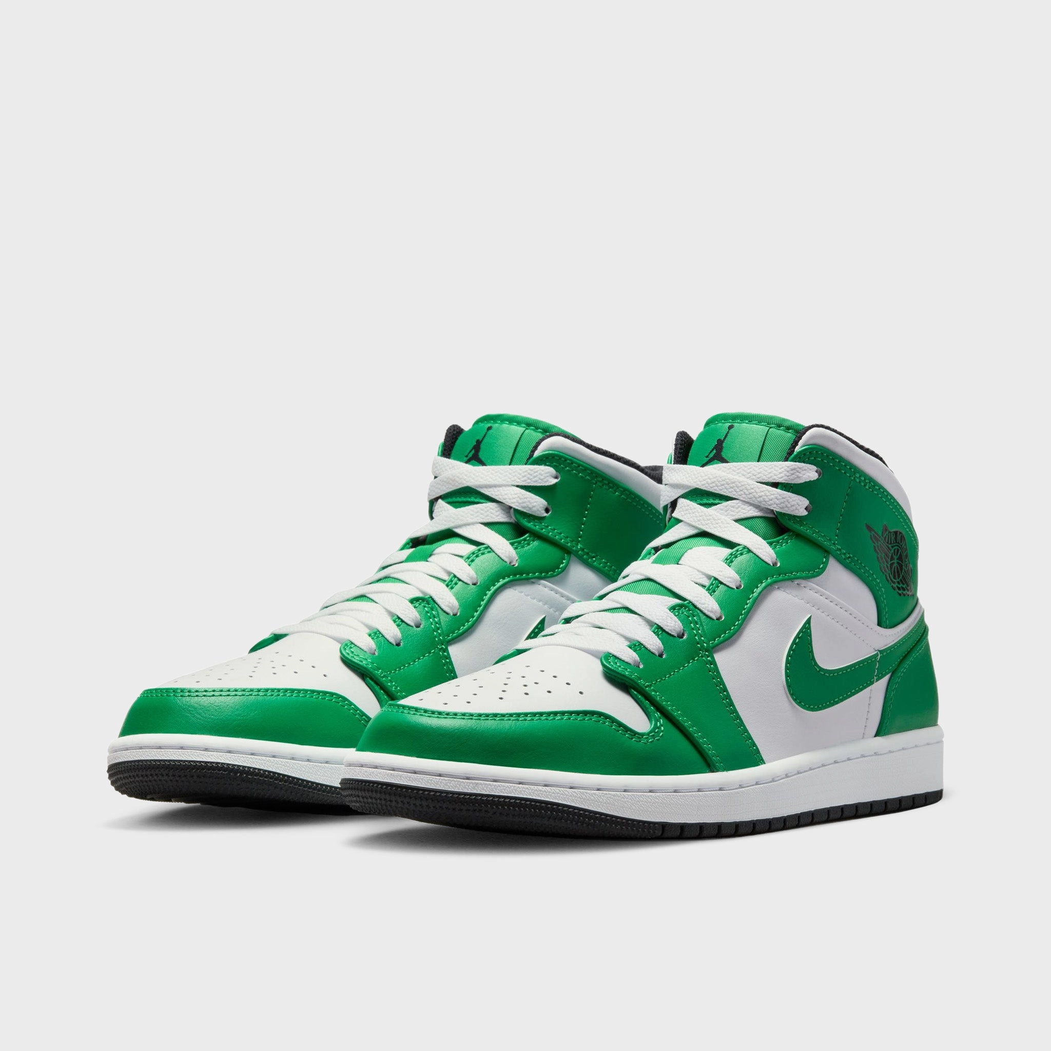 Jordan 1 Mid Lucky Green / Black - White Comfort Socks Responsive Forefoot Flex