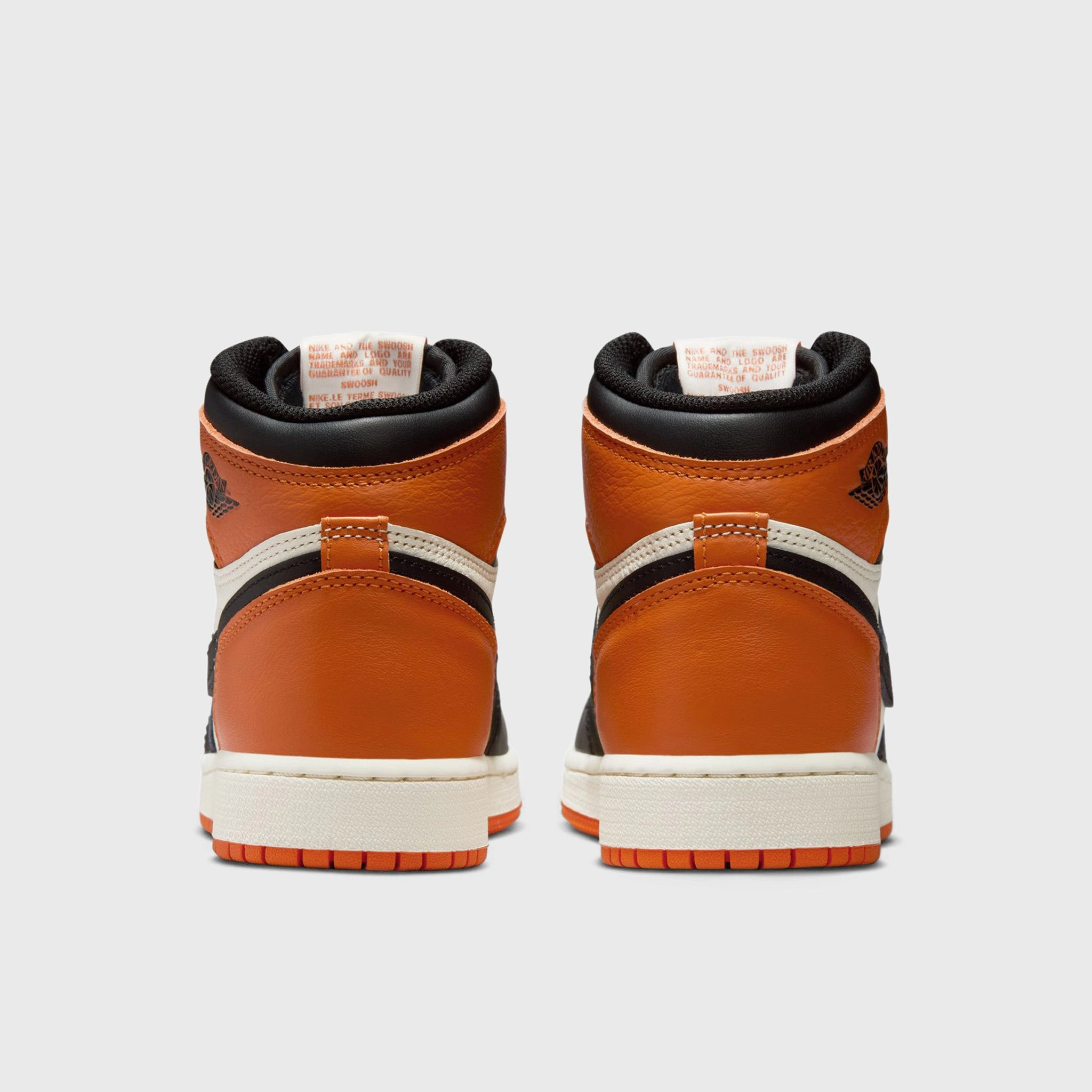 Jordan 1 Retro High OG GS Black / Sail - Starfish Court Traction Boost College Game