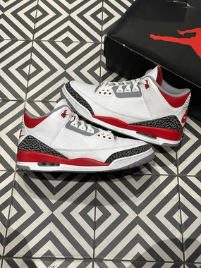 Jordan 3 Fire Red (Taille 47,5) Easy Wear Versatile Trend