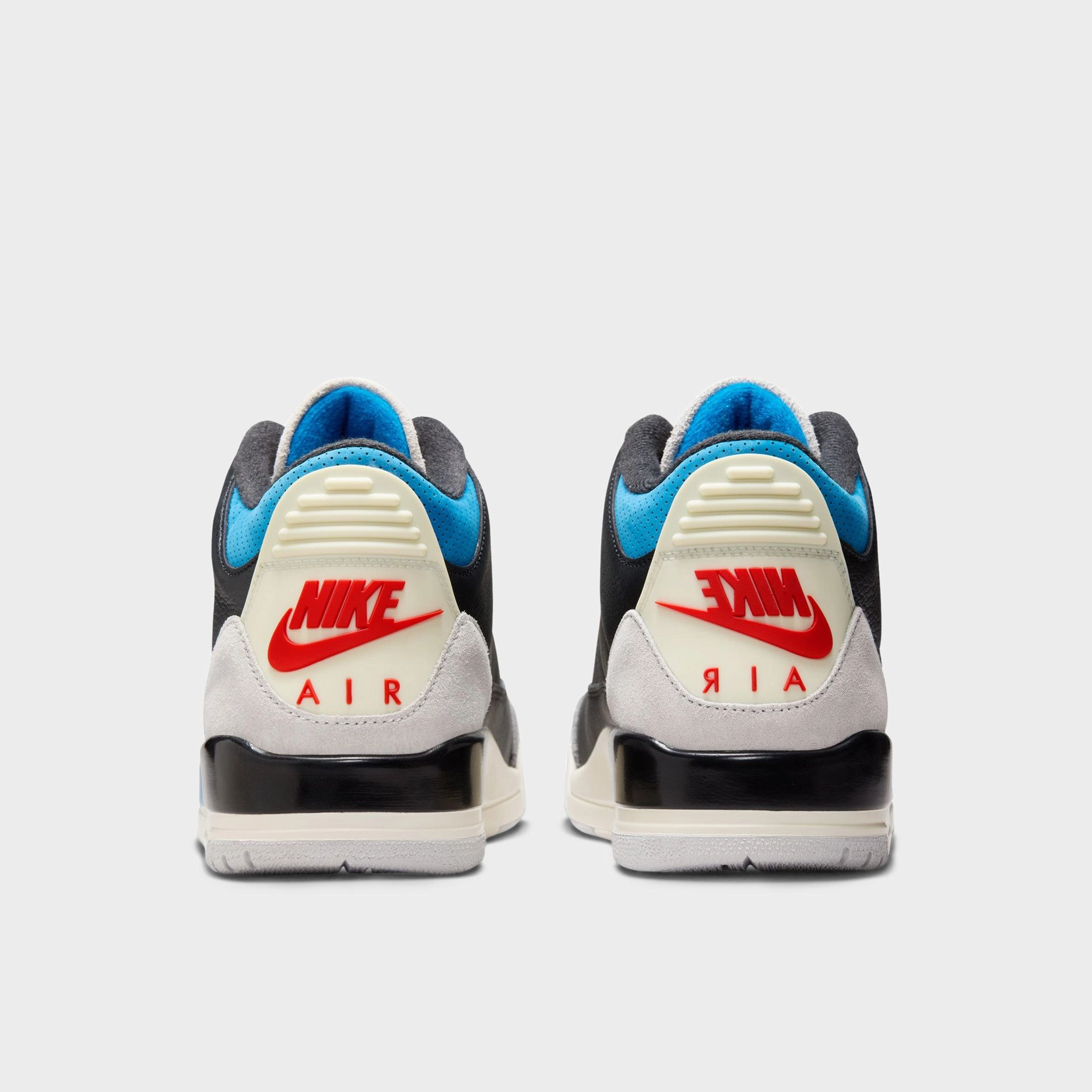 Jordan 3 Retro OG Black / Chile Red - Neutral Grey Flex Zone Engineering Seamless Inner Lining