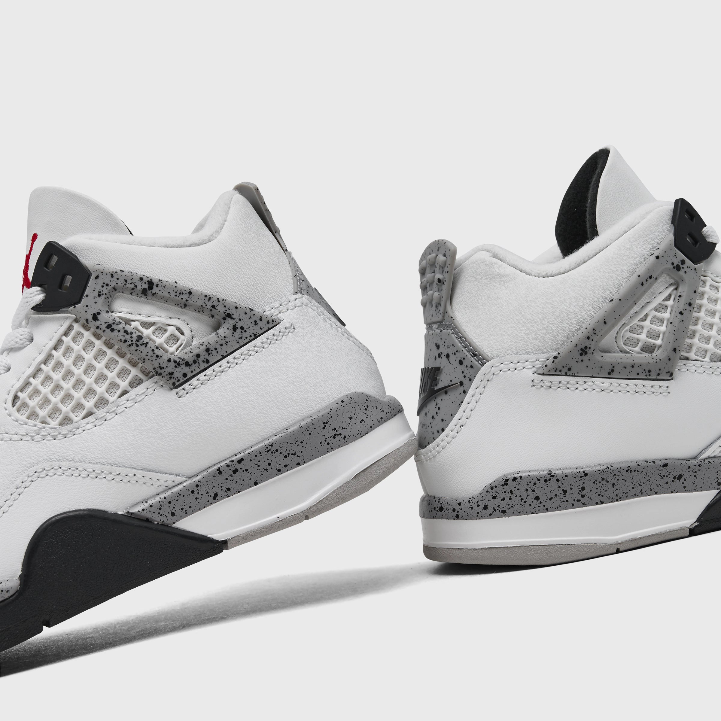 Jordan 4 Retro OG PS Summit White / Fire Red - Cement Grey Comfort Play Hyper Elastic Tongue