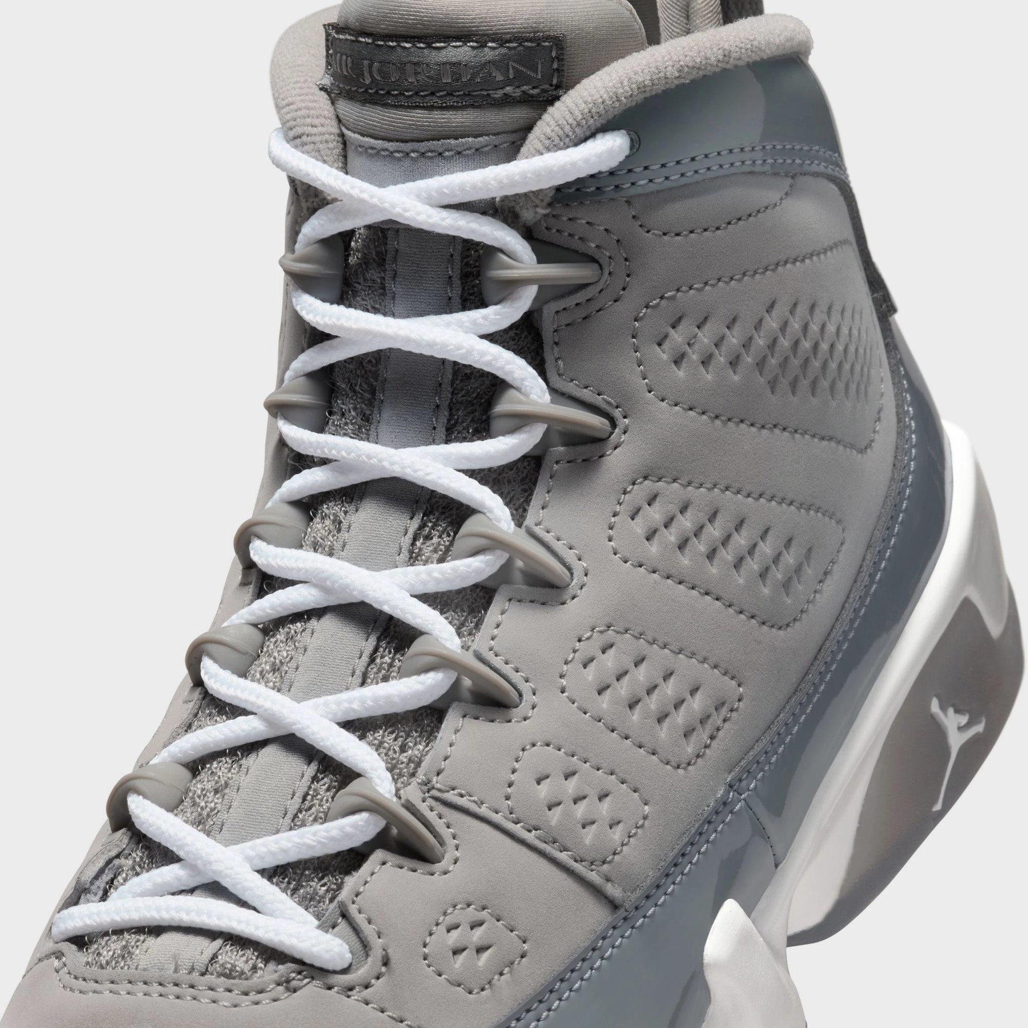 Textured Grip Surface Jordan 9 Retro GS Medium Grey / Cool Grey - White