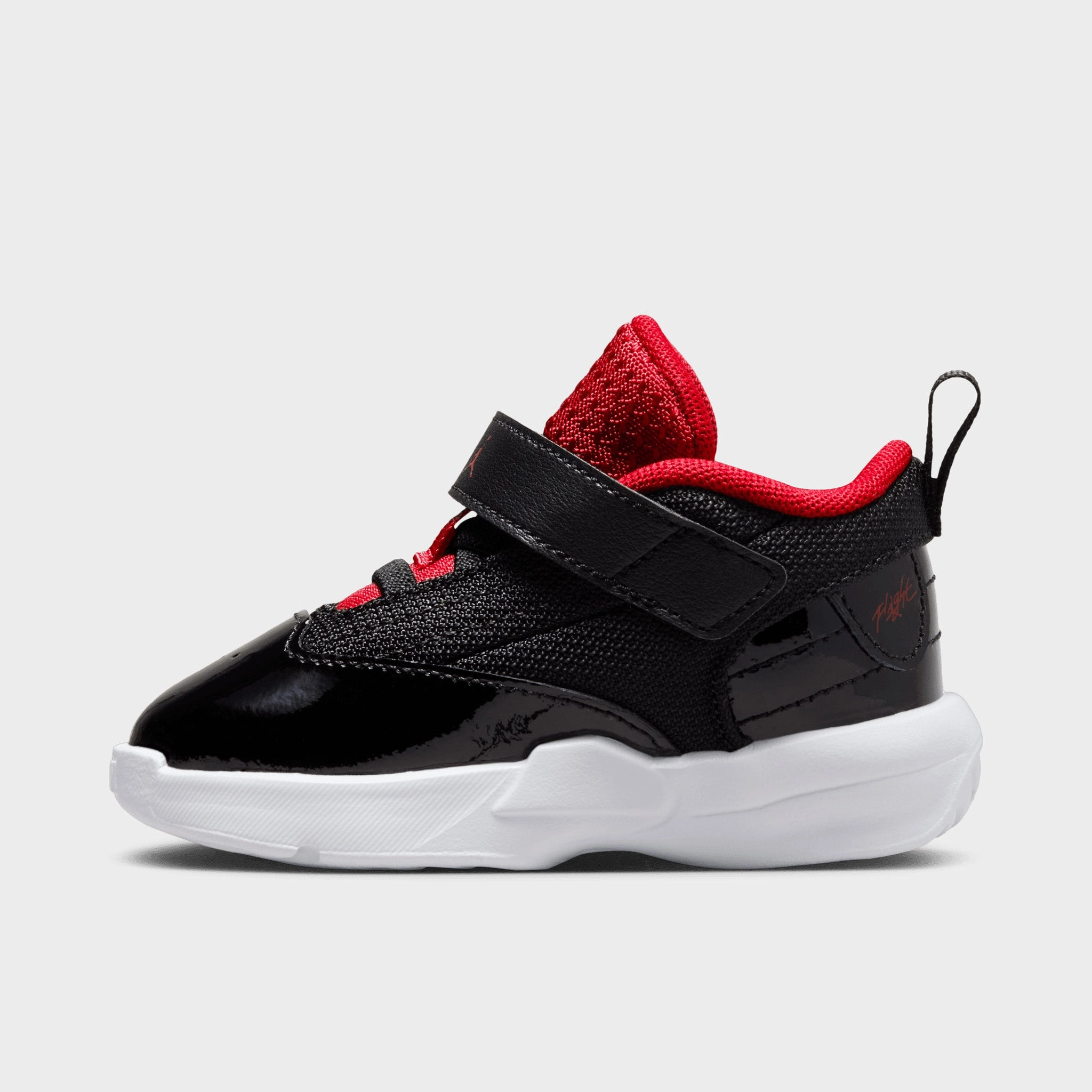 Multi Density Foam Layering Jordan Max Aura 6 TD Black / Gym Red - White