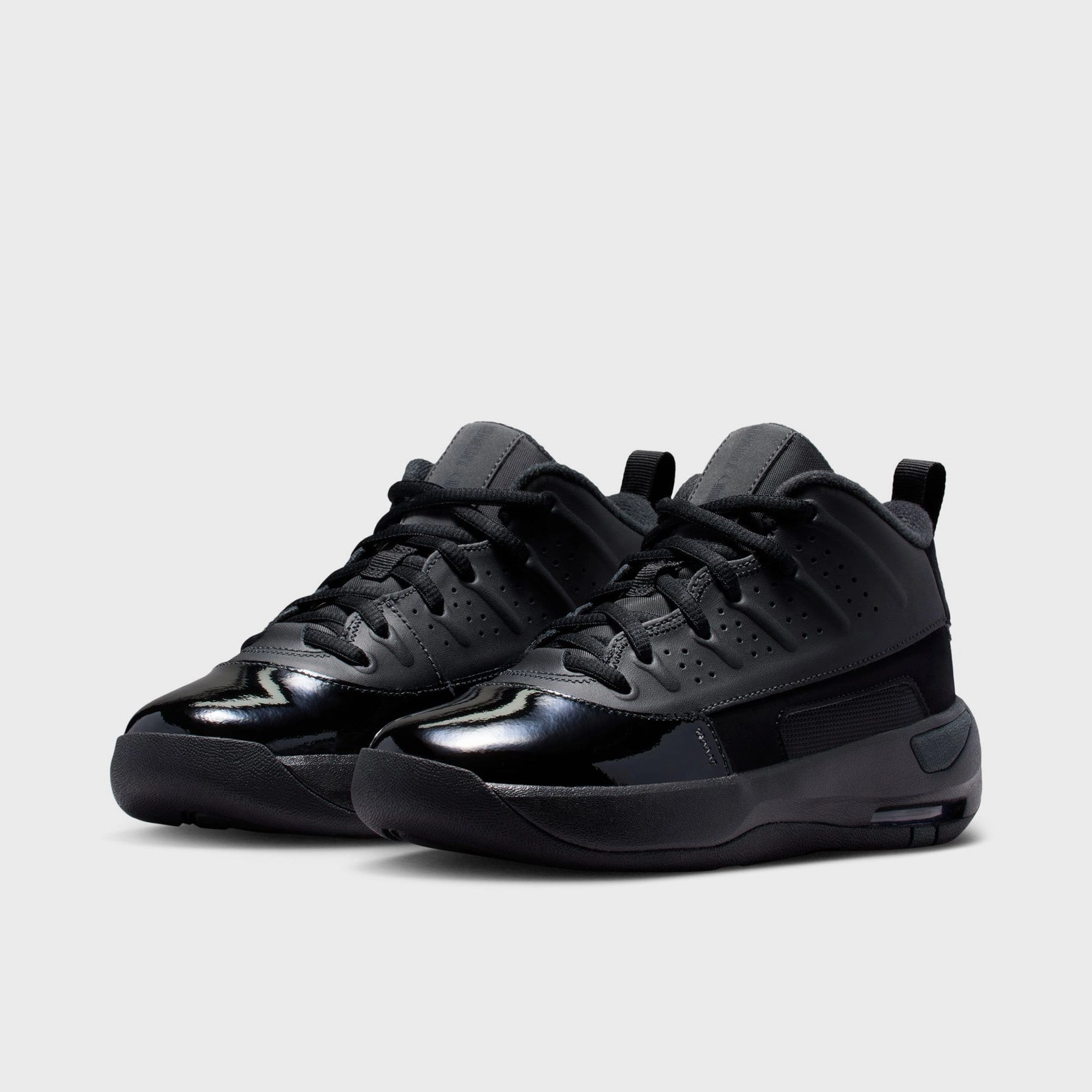 Jordan Max Aura 7 GS Black / Anthracite Zero Break In Feel
