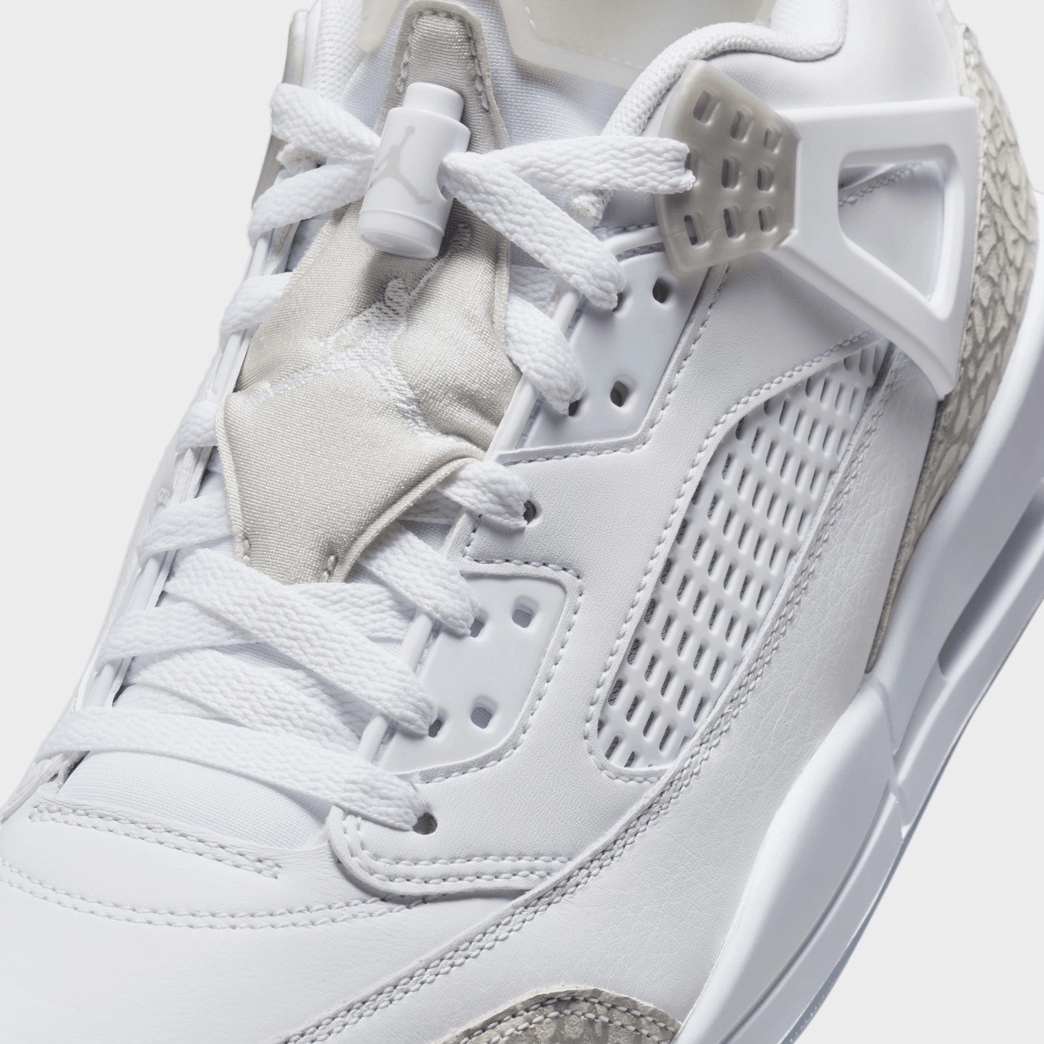 Jordan Spizike Low White / Neutral Grey - Metallic Silver Hexagonal Traction Reactive Transition Pad