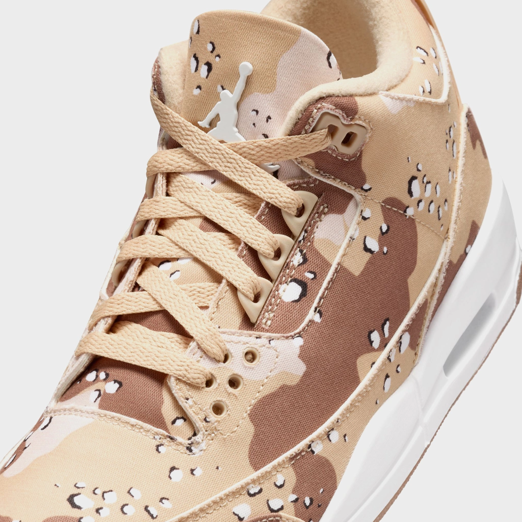 Jordan Women's 3 Retro Tex DK Driftwood / Sail Hemp - Velvet Brown Speed Step Fit Durable Rubber