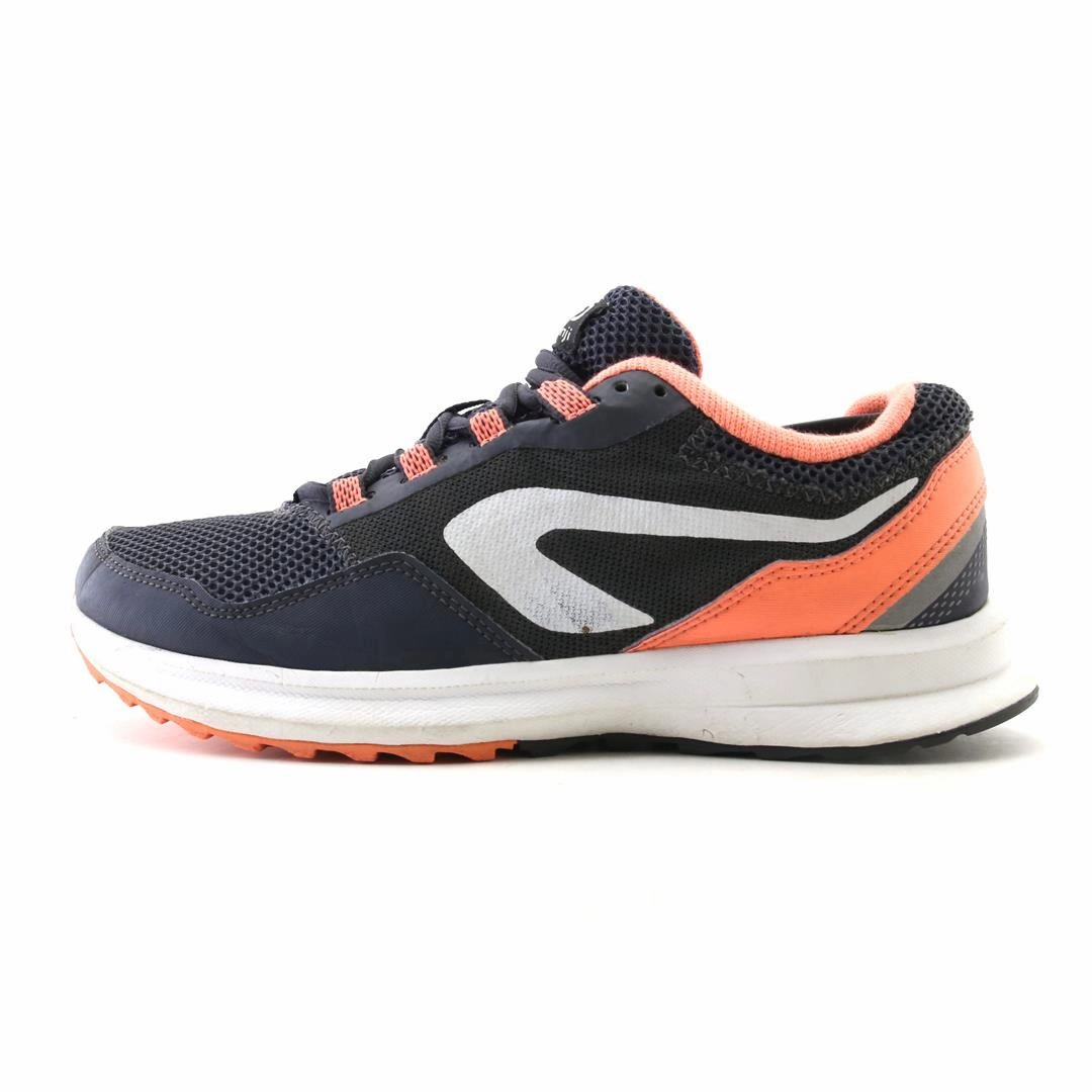 evening running gear KALENJI RUN ACTIVE