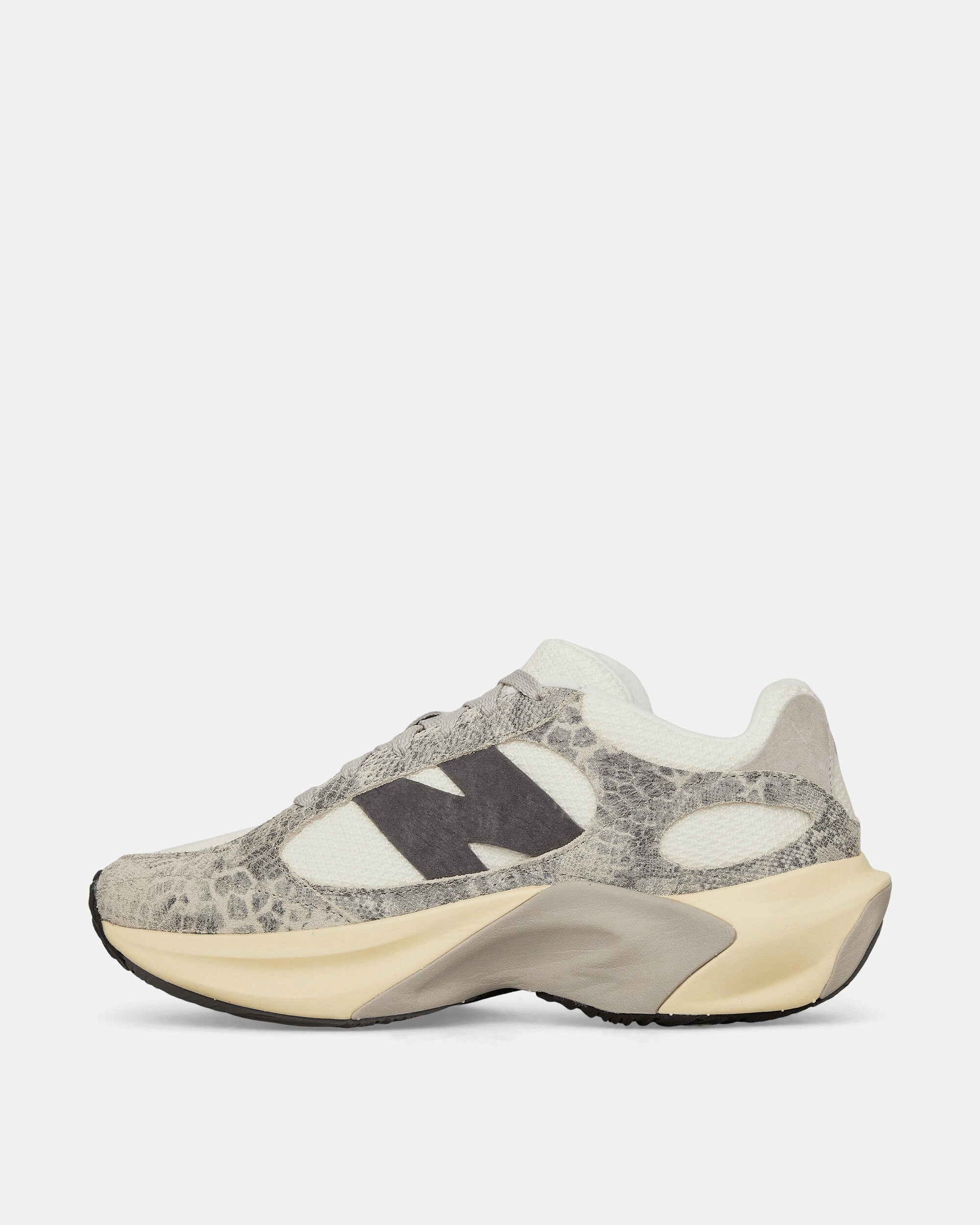 WRPD Runner Sneakers Sea Salt / Moonrock / Calcium Cushion Lover orthopedic