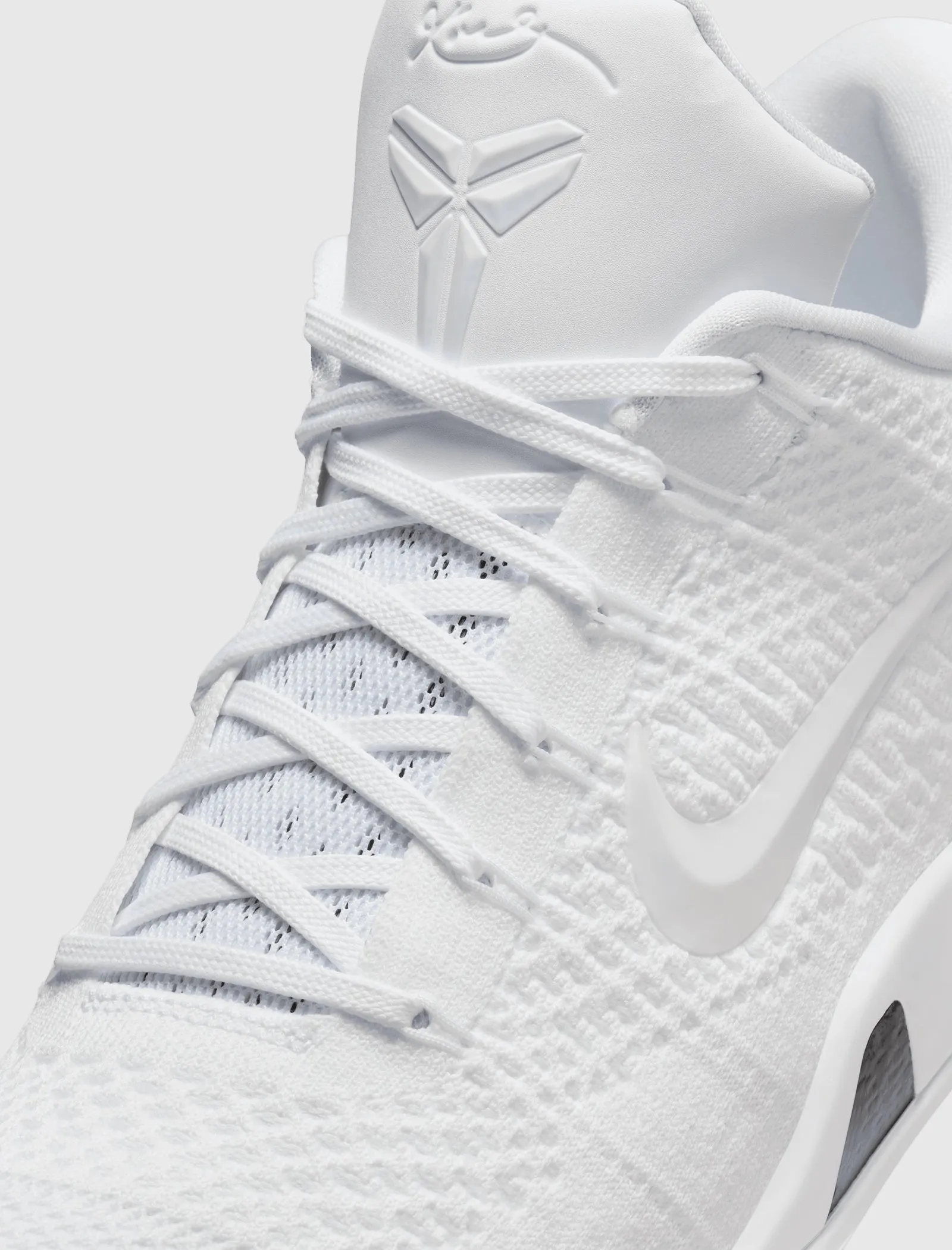 Royal Mood KOBE IX ELITE LOW PROTRO "WHITE"