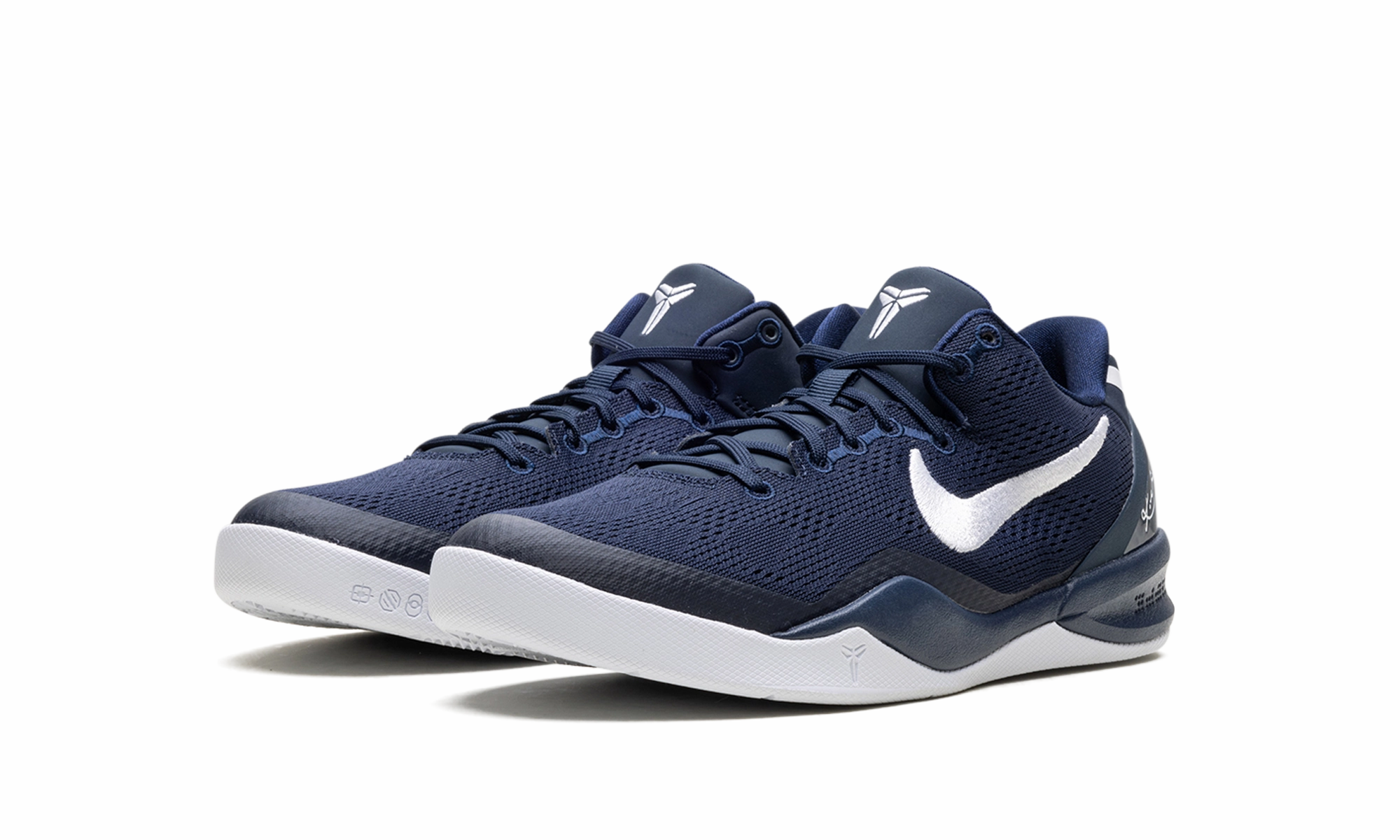 Kobe 8 Protro GS "College Navy" temperature regulation