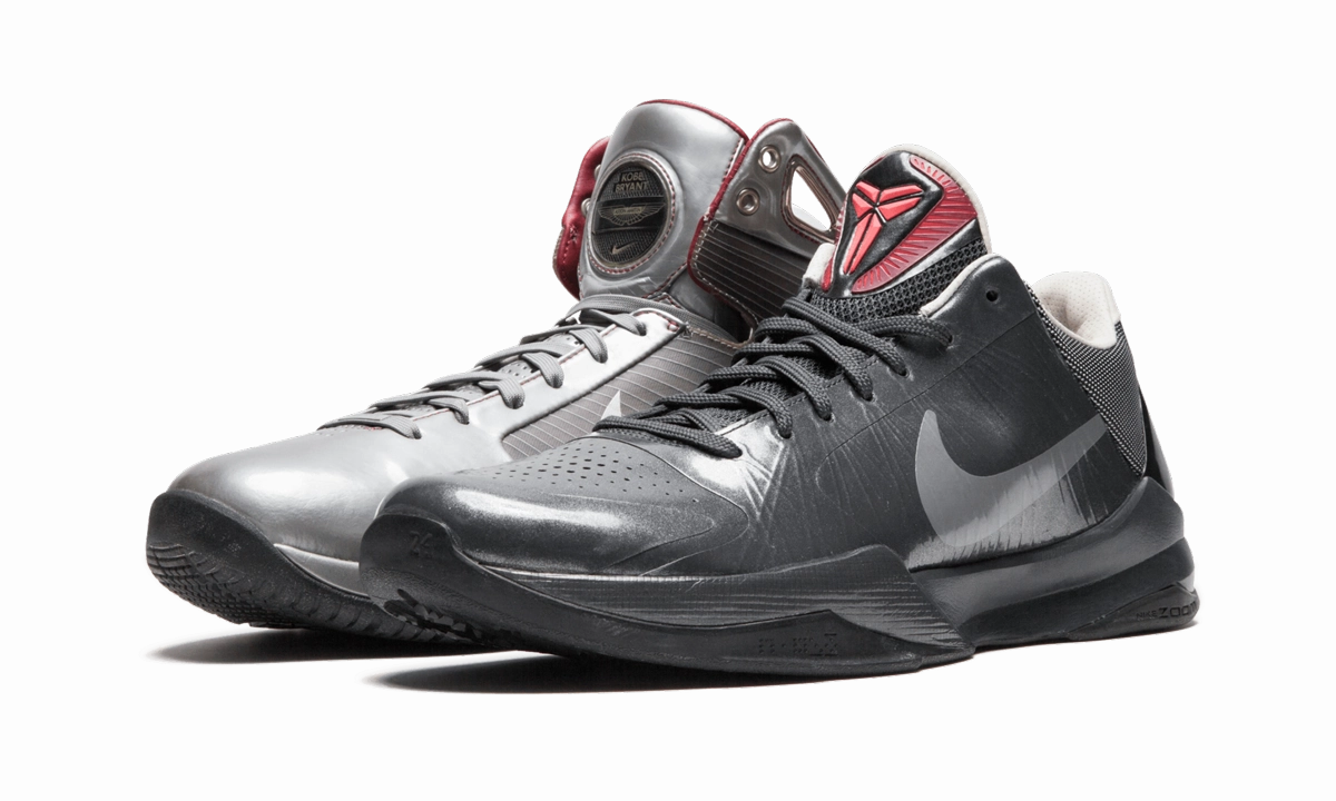 Traction pods Kobe Bryant Aston Martin Pack