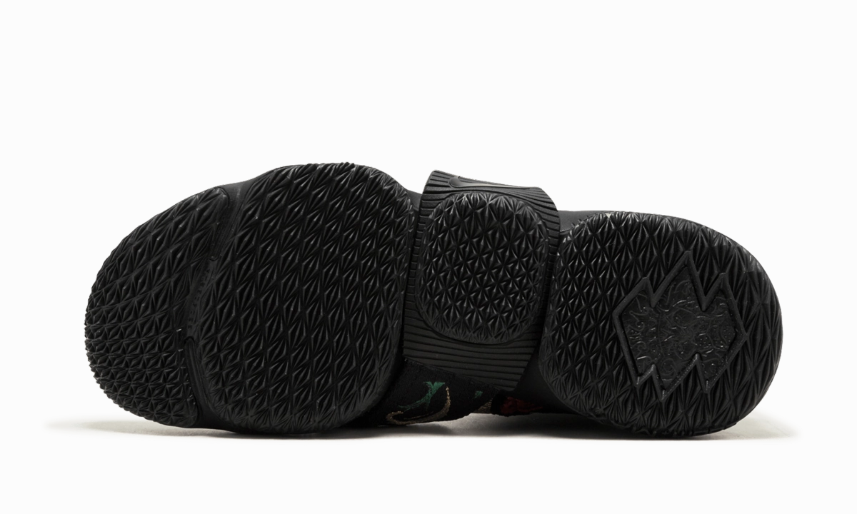 Comfort Fit System Lebron 15 Lif "King's Crown"