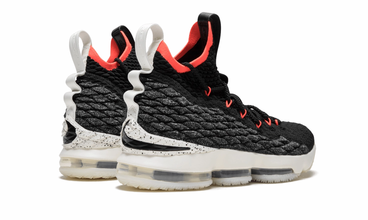 Lebron 15 "Black / Bright Crimson" Durable outsole compound
