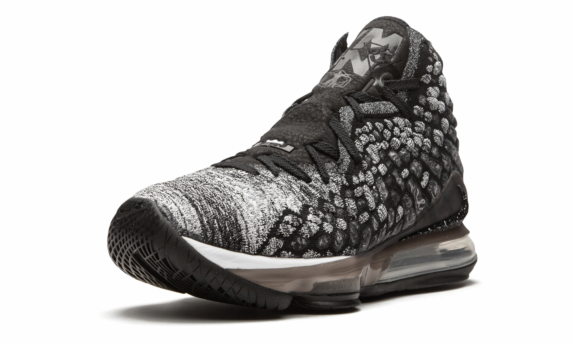 Lebron 17 "Black/White" Non Slip Pattern Torque Control Frame